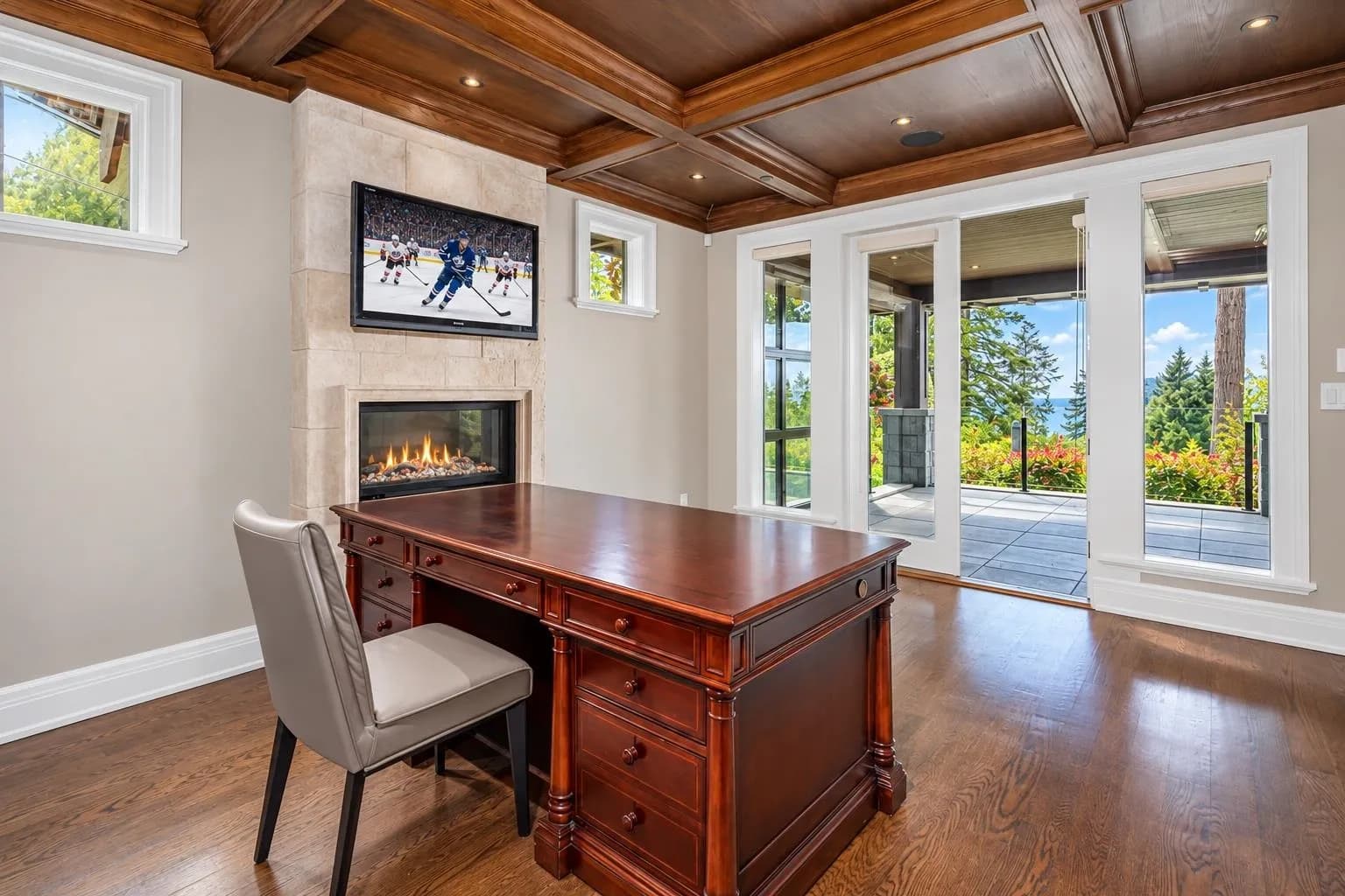 2638 Queens Avenue, West Vancouver, BC V7V 2Z1 — image 24