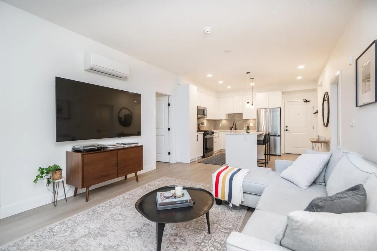 208 3528 146a Street, Surrey, BC V4P 0H4 — image 17
