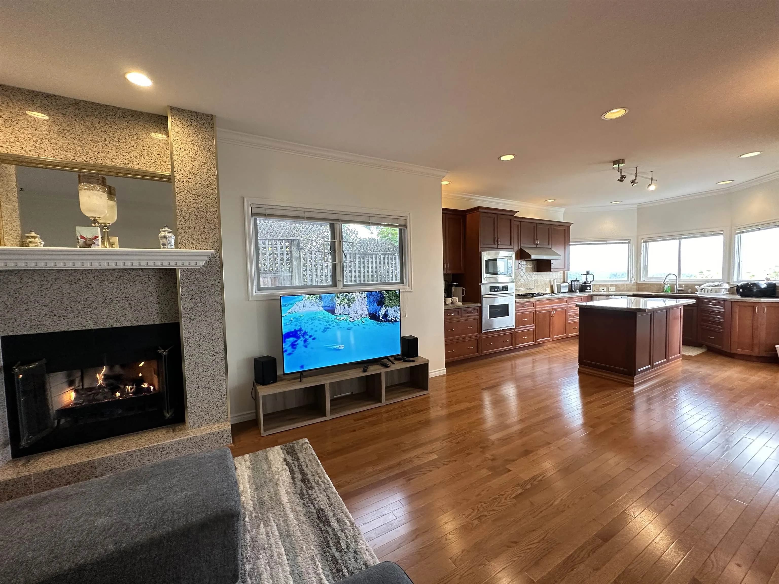 2272 Ottawa Avenue, West Vancouver, BC V7V 2S6 — image 9