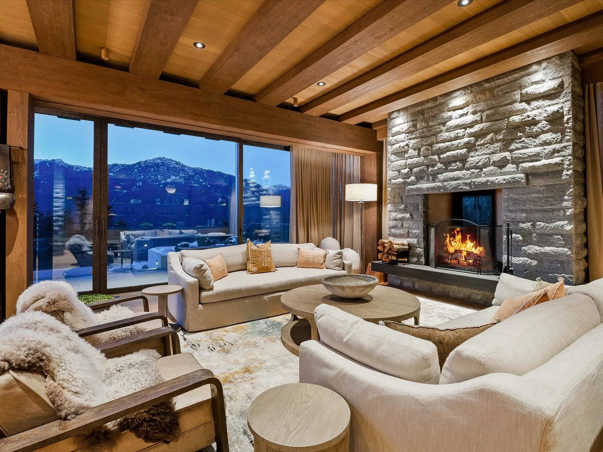 2982 High Point Drive, Whistler, BC V8E 0L6 — image 2