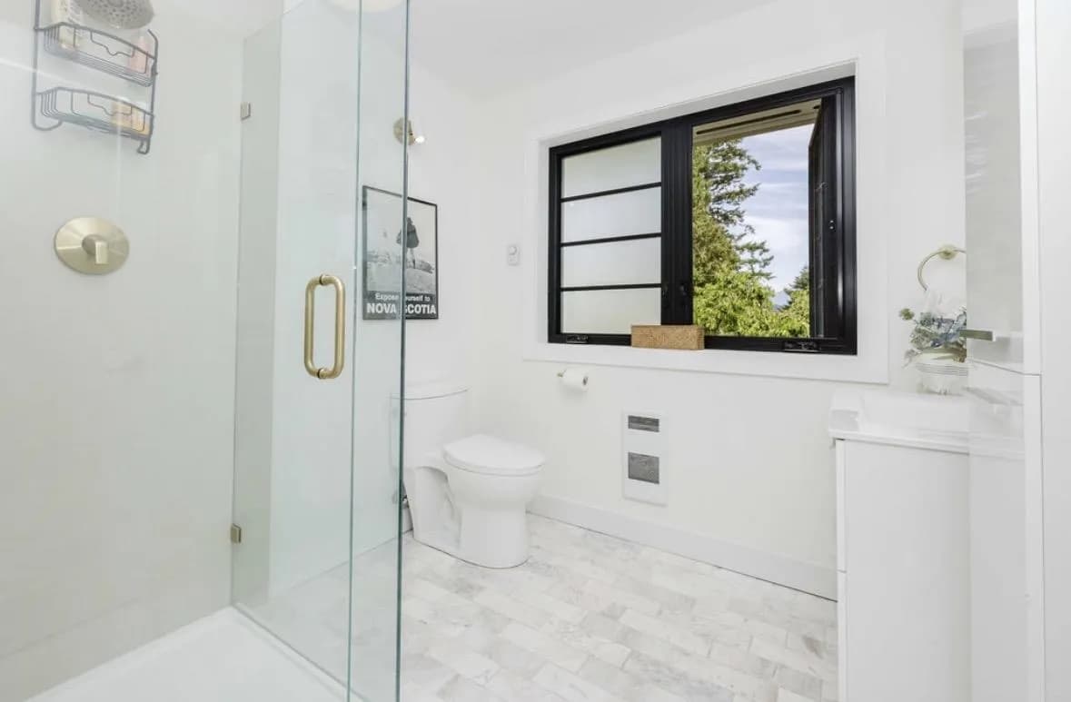 679 Corlett Road, Gibsons, BC V0N 1V9 — image 21
