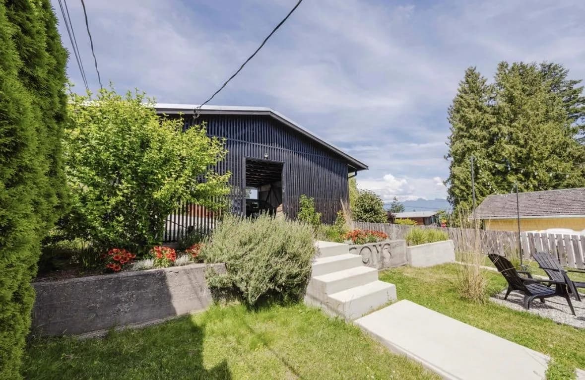 679 Corlett Road, Gibsons, BC V0N 1V9 — image 32