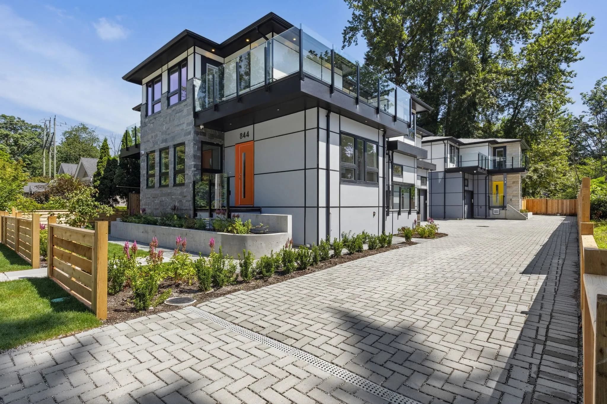 842 St. Denis Avenue, North Vancouver, BC V7J 2G4 — image 29