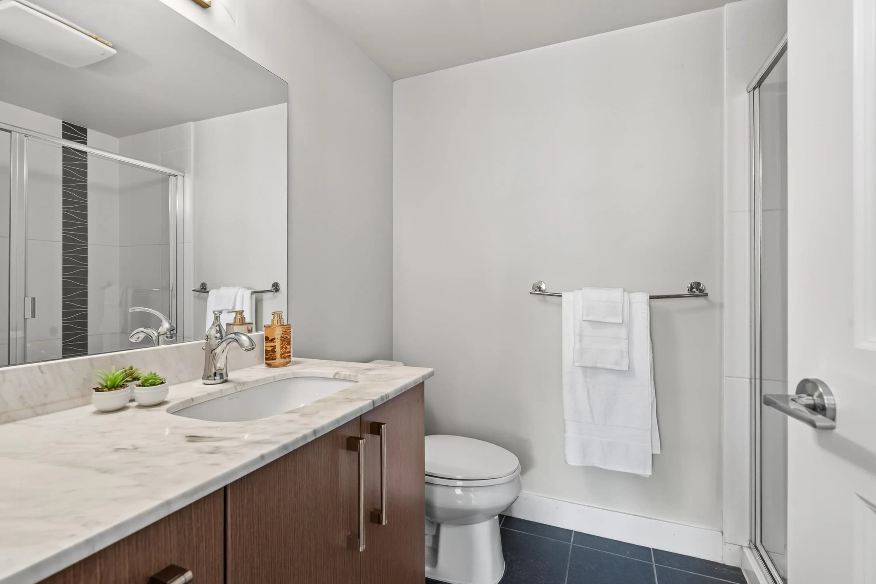 221 15745 Croydon Drive, Surrey, BC V3Z 2L5 — image 18