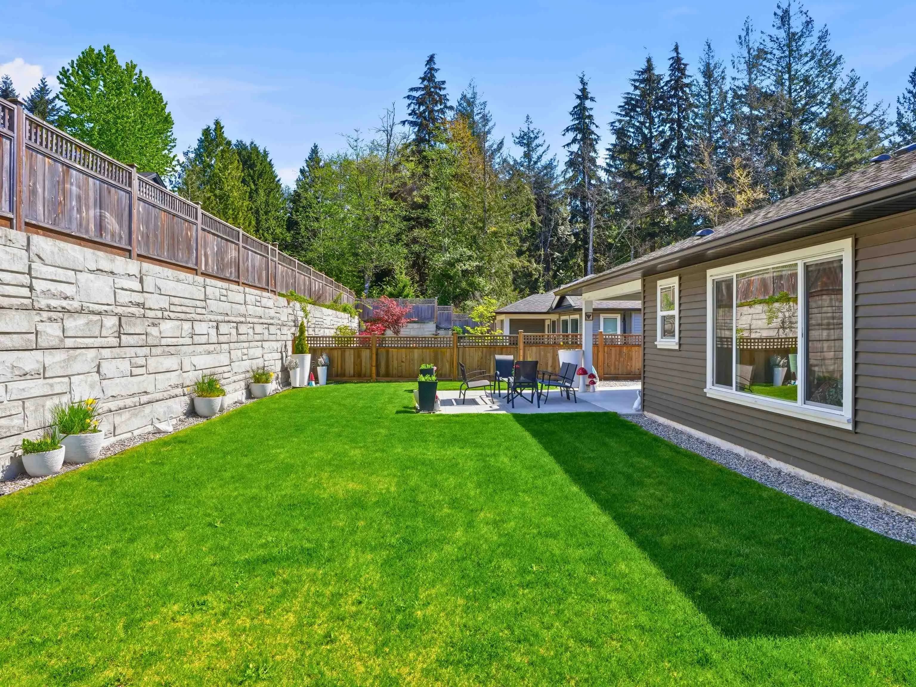 1024 Celia Crescent, Gibsons, BC V0N 1V7 — image 22