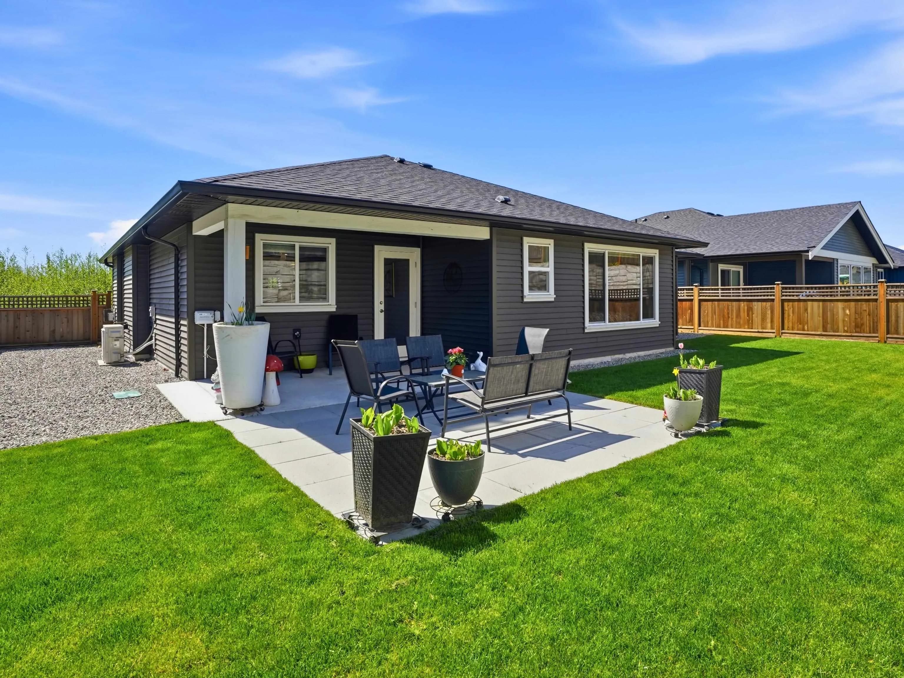 1024 Celia Crescent, Gibsons, BC V0N 1V7 — image 20