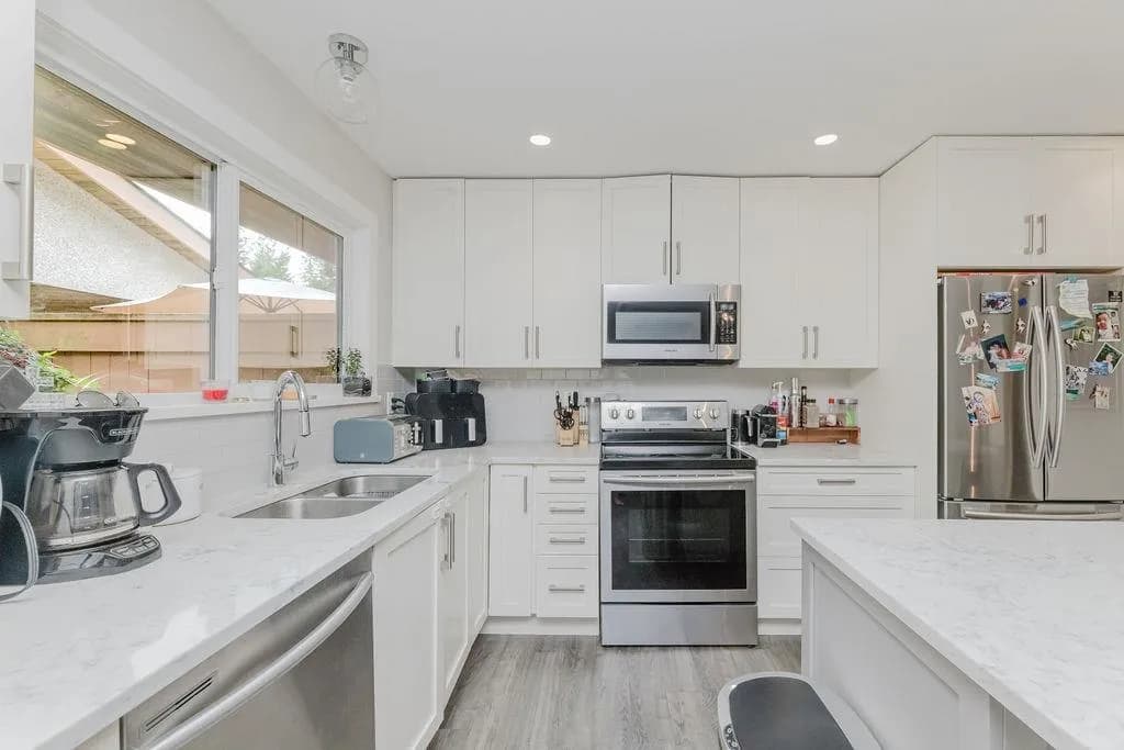 841 North Road, Gibsons, BC V0N 1V9 — image 6