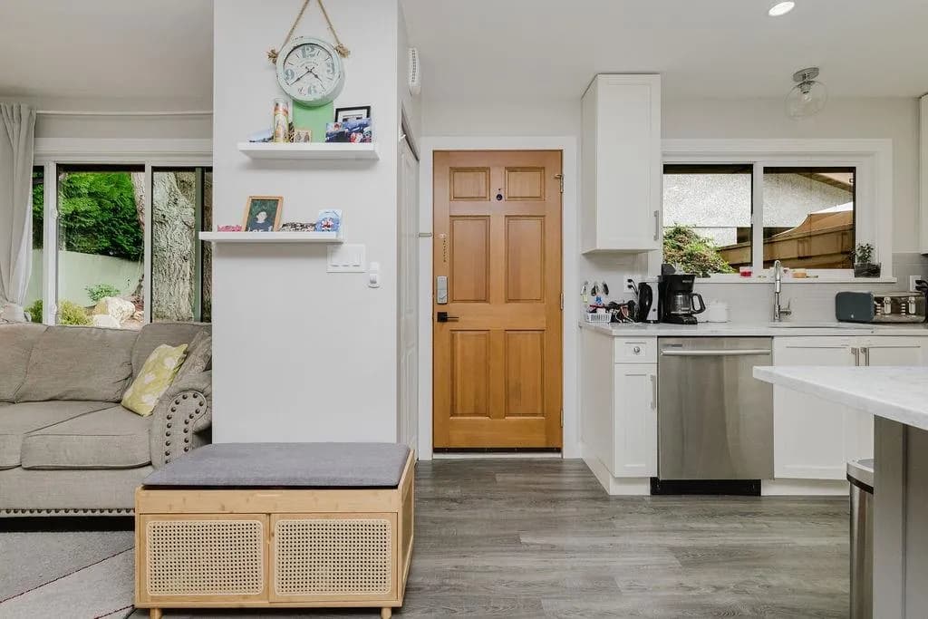 841 North Road, Gibsons, BC V0N 1V9 — image 3