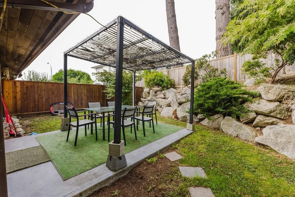 841 North Road, Gibsons, BC V0N 1V9 — image 18