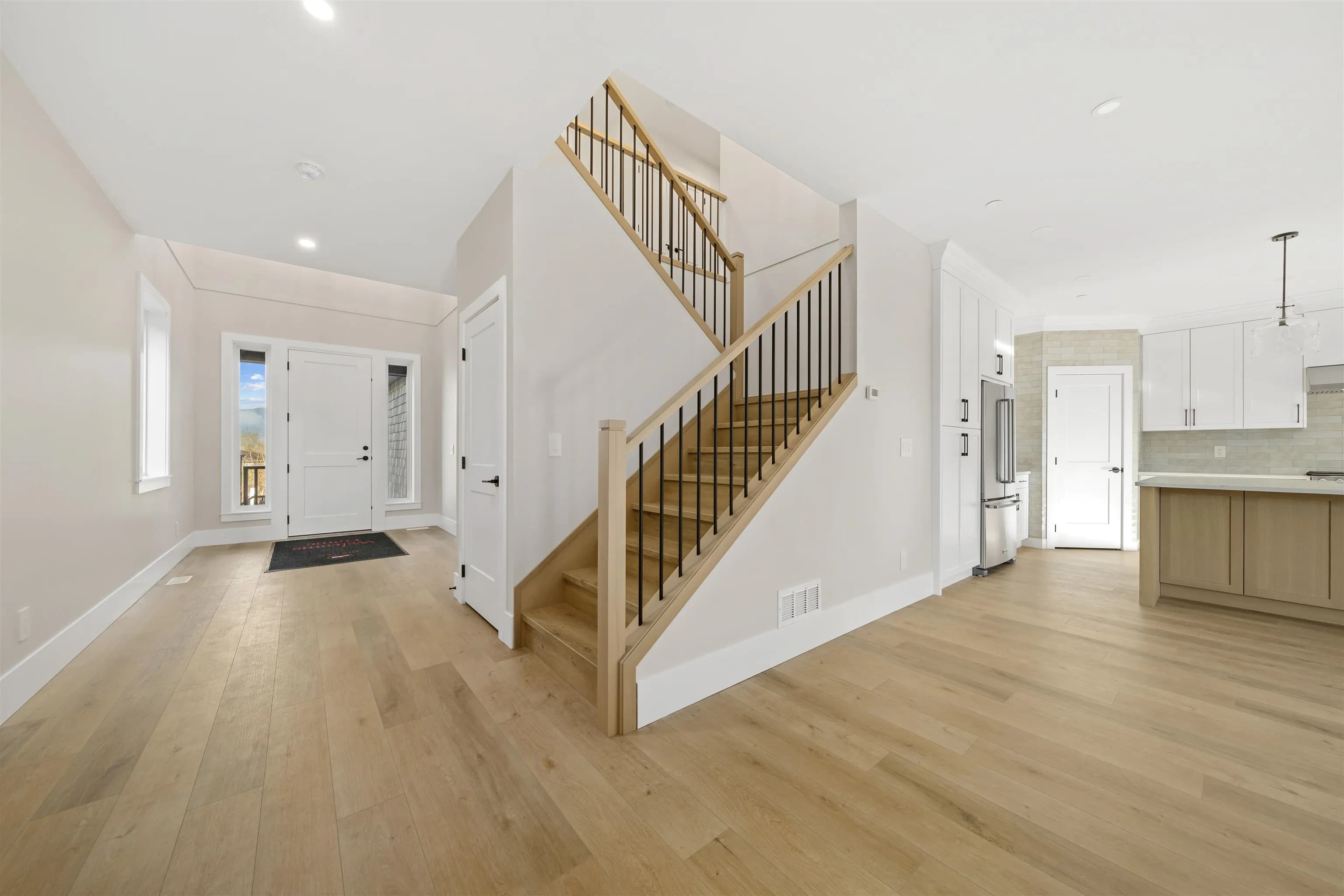 13544 Birdtail Drive, Maple Ridge, BC V4R 2P7 — image 3