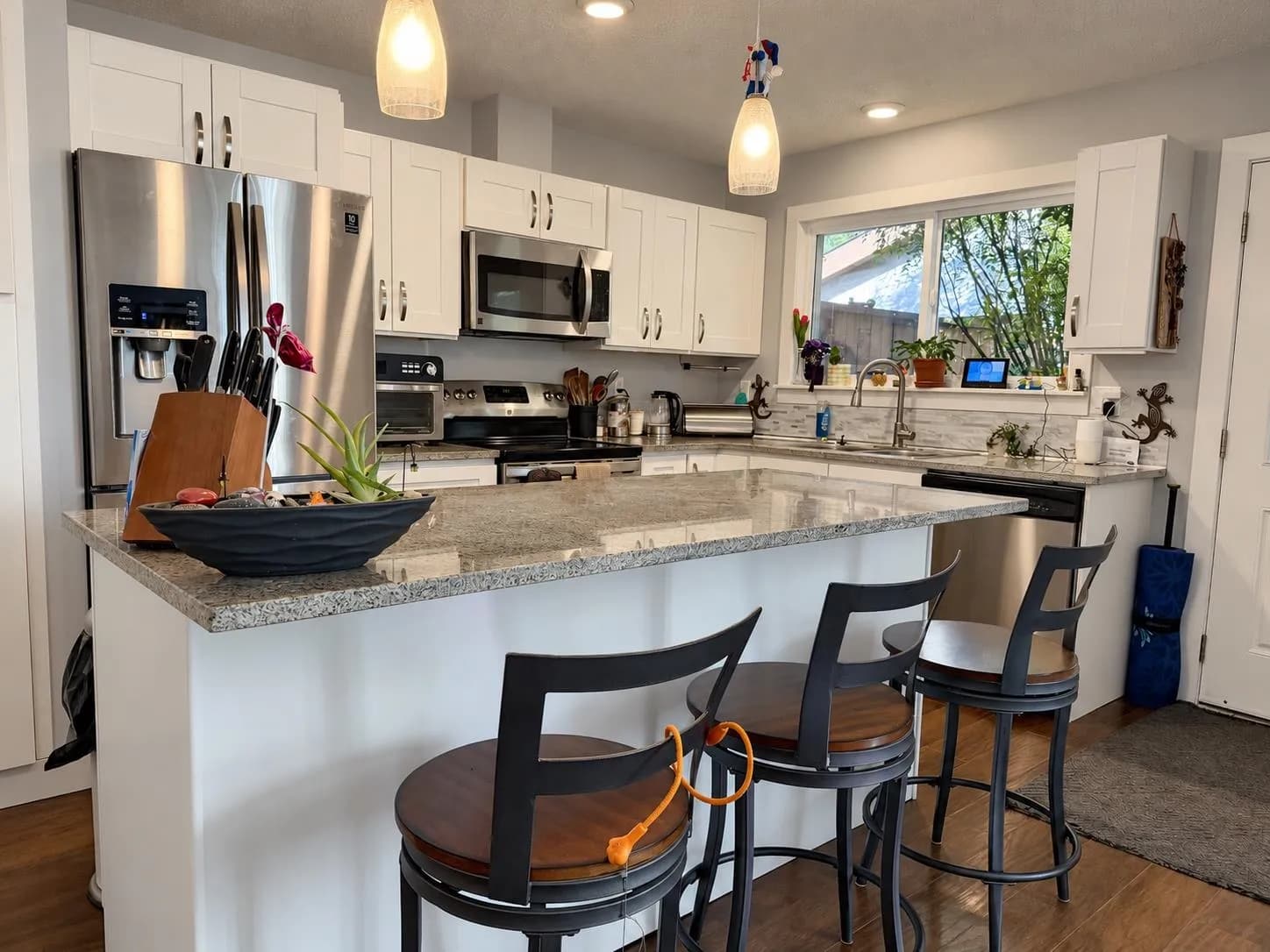 835 North Road, Gibsons, BC V0N 1V9 — image 5