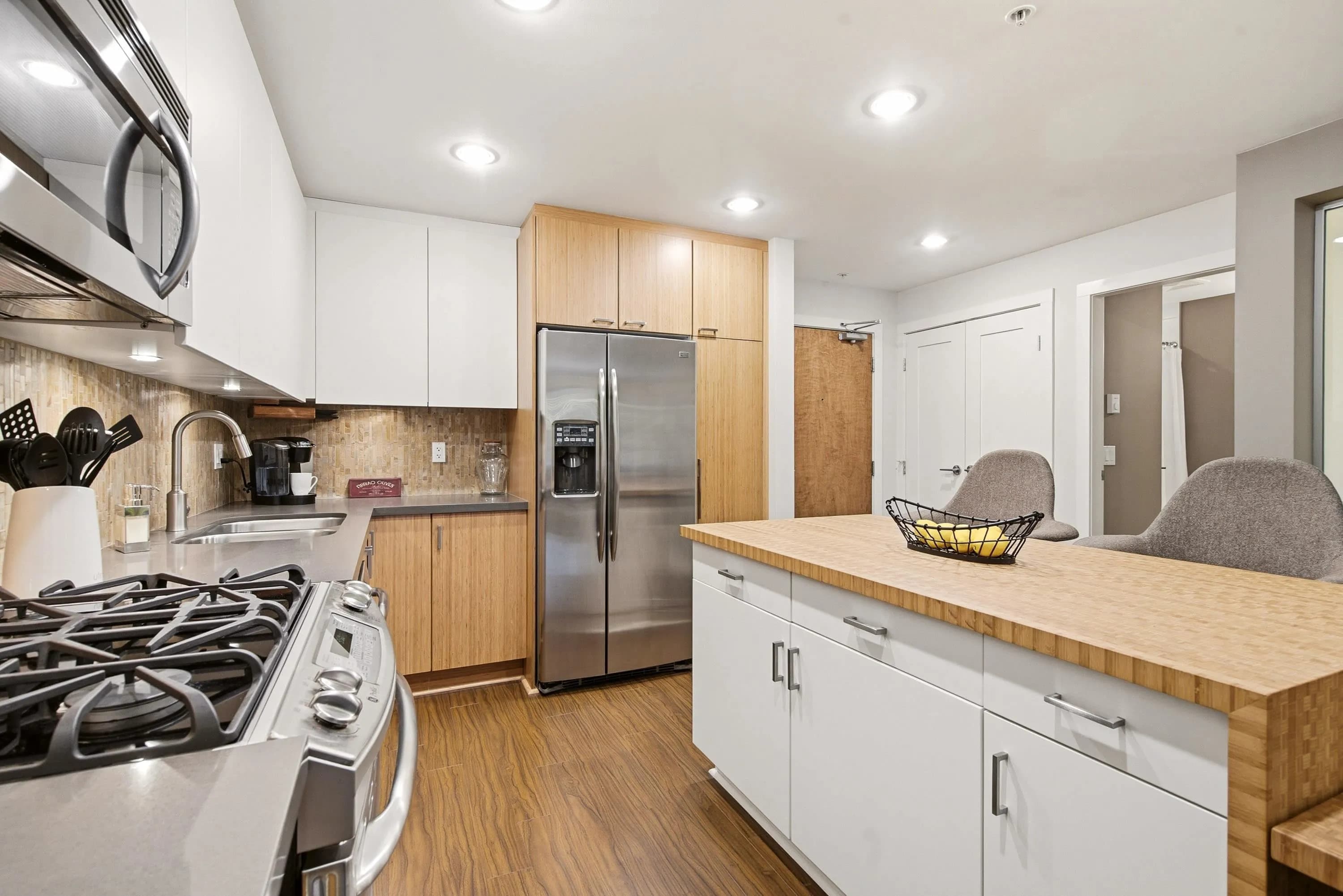 210 15428 31 Avenue, Surrey, BC V3Z 3W4 — image 4