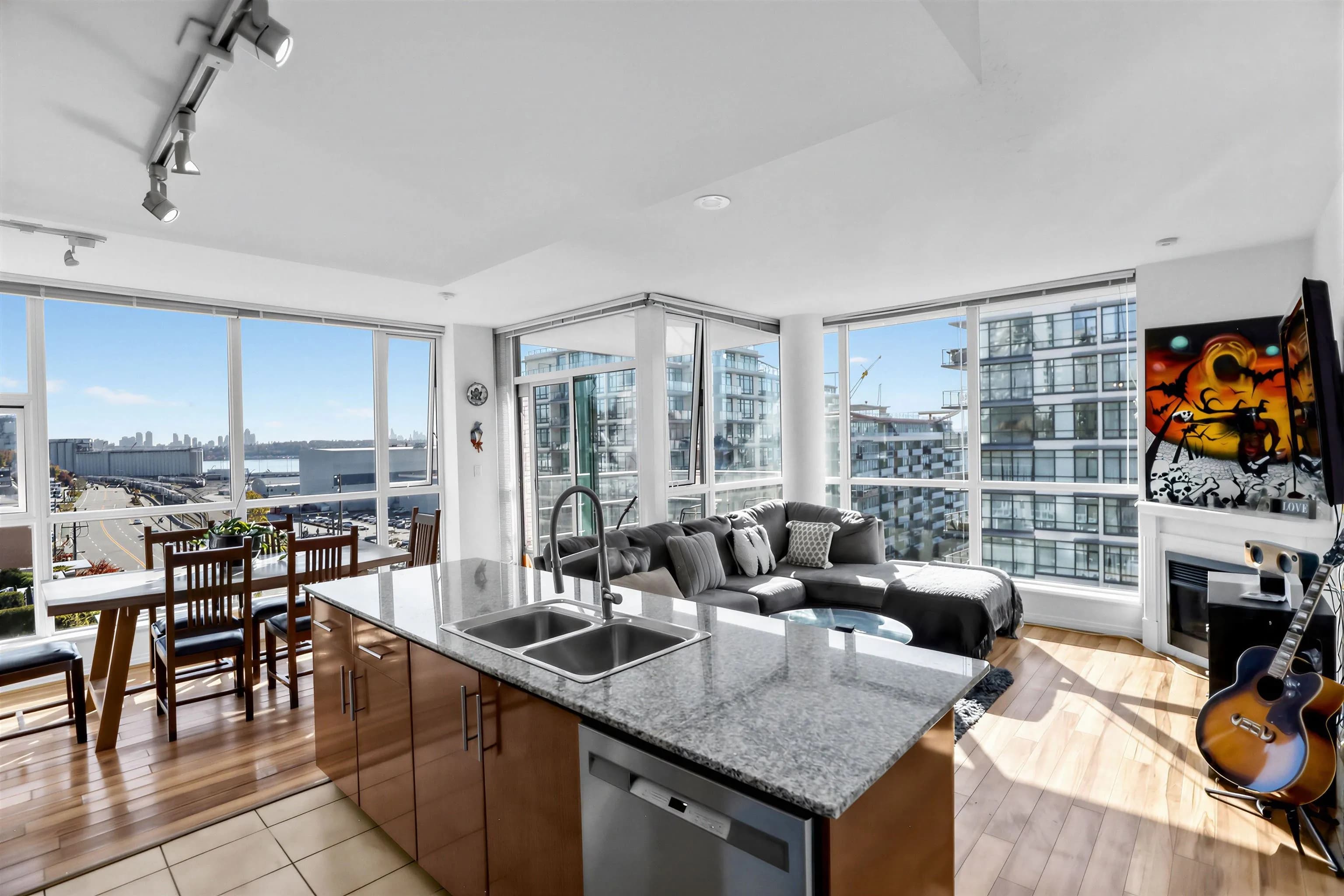 806 168 E Esplanade Avenue, North Vancouver, BC V7L 4X8 — image 22