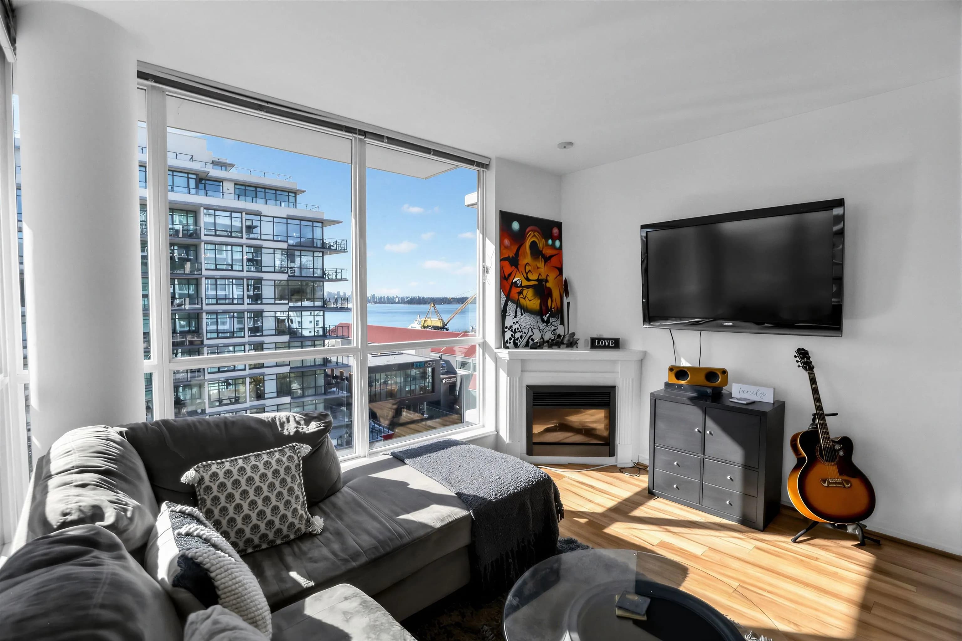 806 168 E Esplanade Avenue, North Vancouver, BC V7L 4X8 — image 4