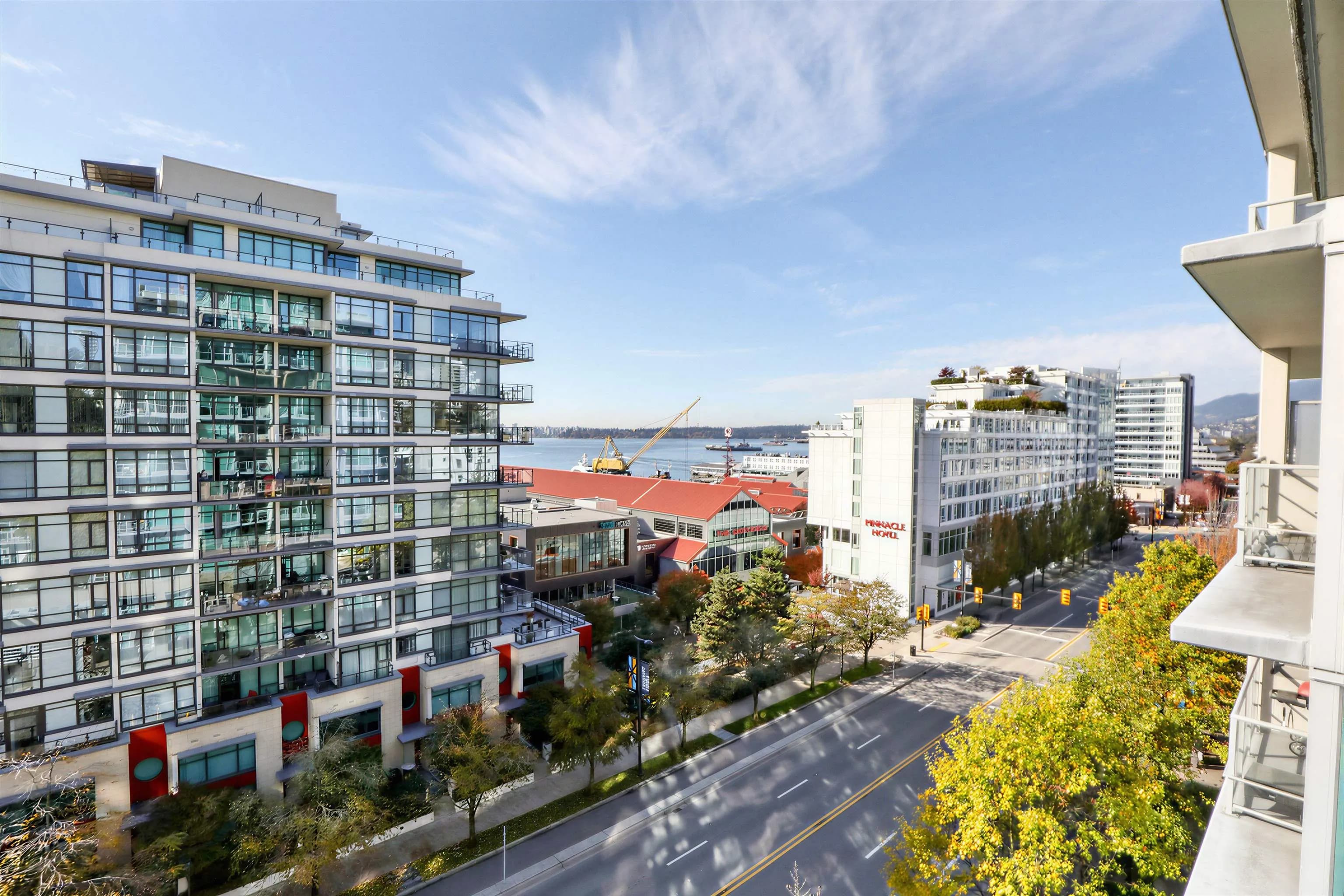 806 168 E Esplanade Avenue, North Vancouver, BC V7L 4X8 — image 17