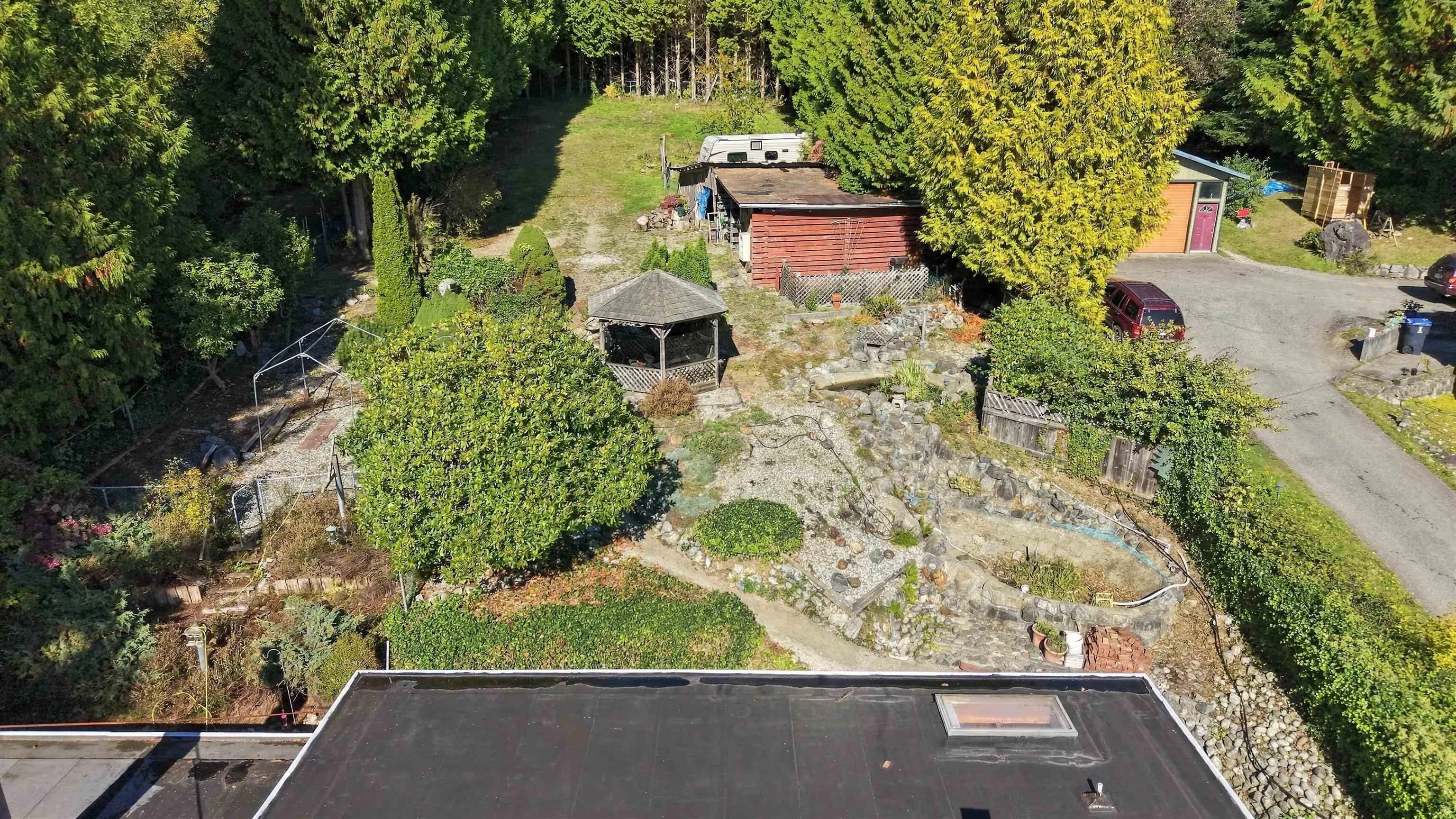 5430 Lawson Road, Sechelt, BC V7Z 0N1 — image 37