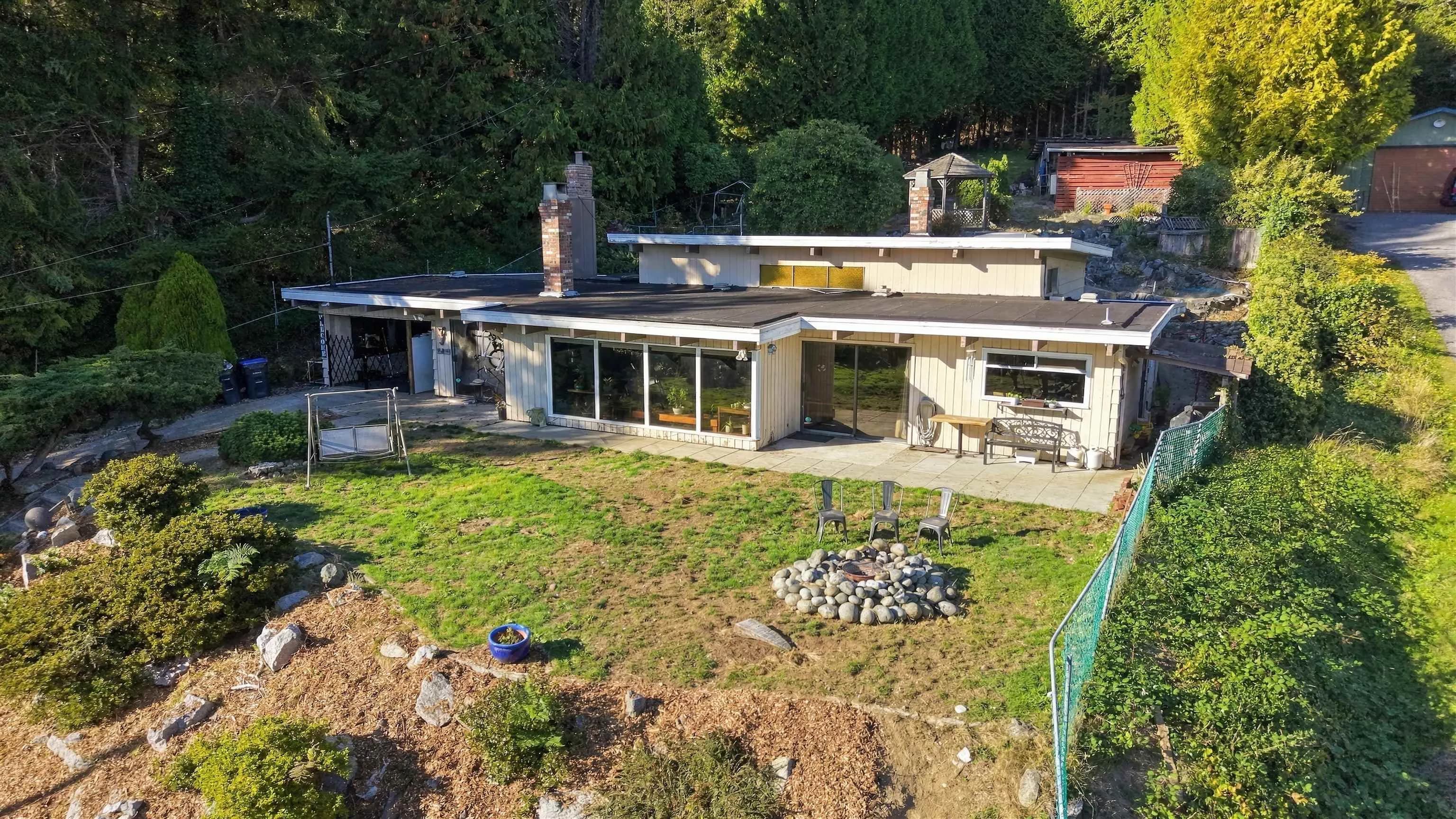 5430 Lawson Road, Sechelt, BC V7Z 0N1 — image 1