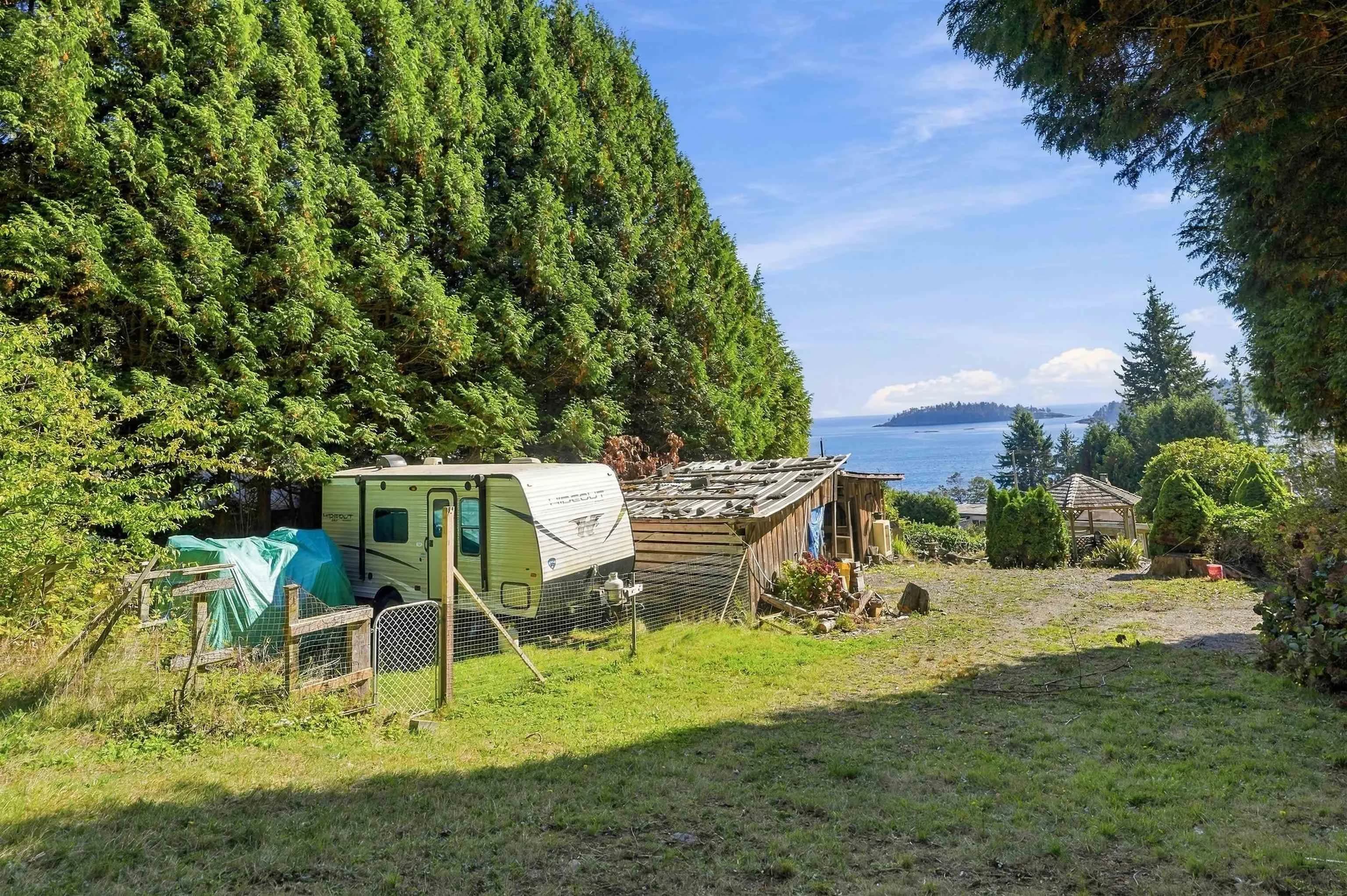 5430 Lawson Road, Sechelt, BC V7Z 0N1 — image 32