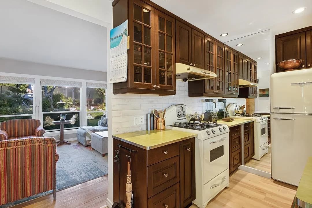 535 E Keith Road, North Vancouver, BC V7L 1W3 — image 5