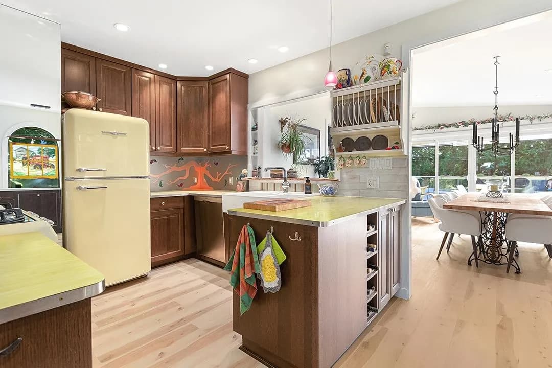 535 E Keith Road, North Vancouver, BC V7L 1W3 — image 9