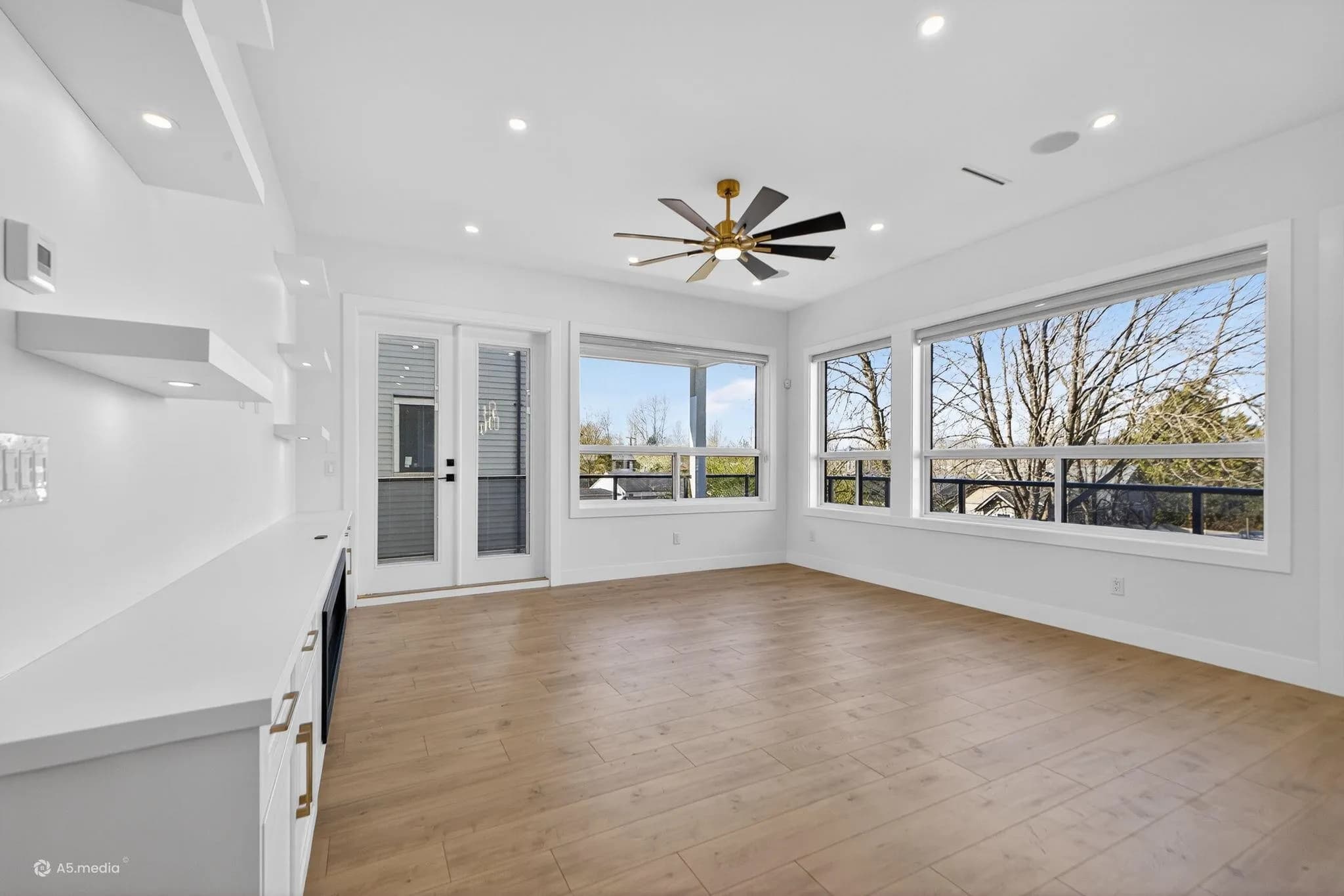 12927 115a Avenue, Surrey, BC V3R 2R3 — image 8