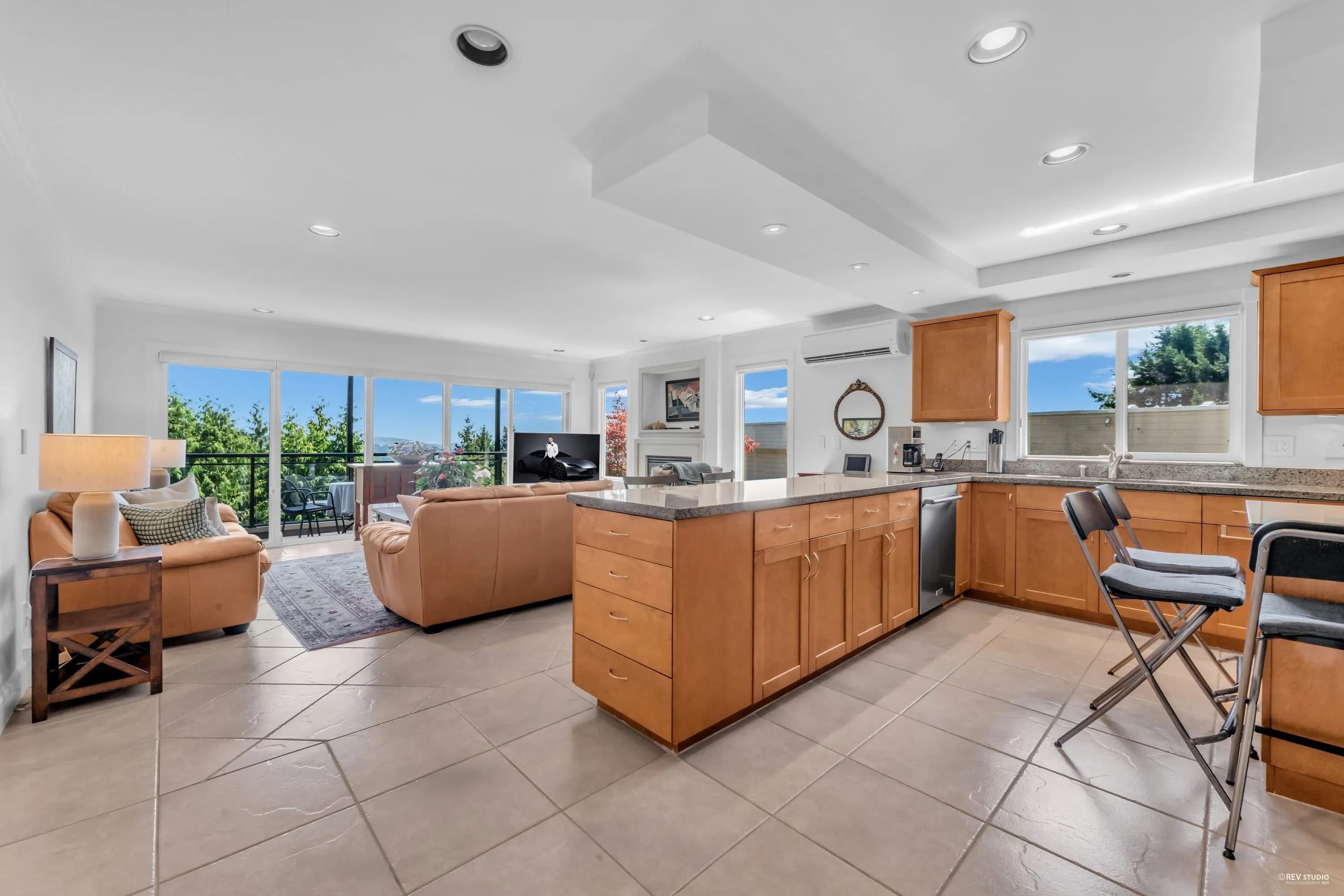 574 St. Andrews Place, West Vancouver, BC V7S 1V8 — image 16
