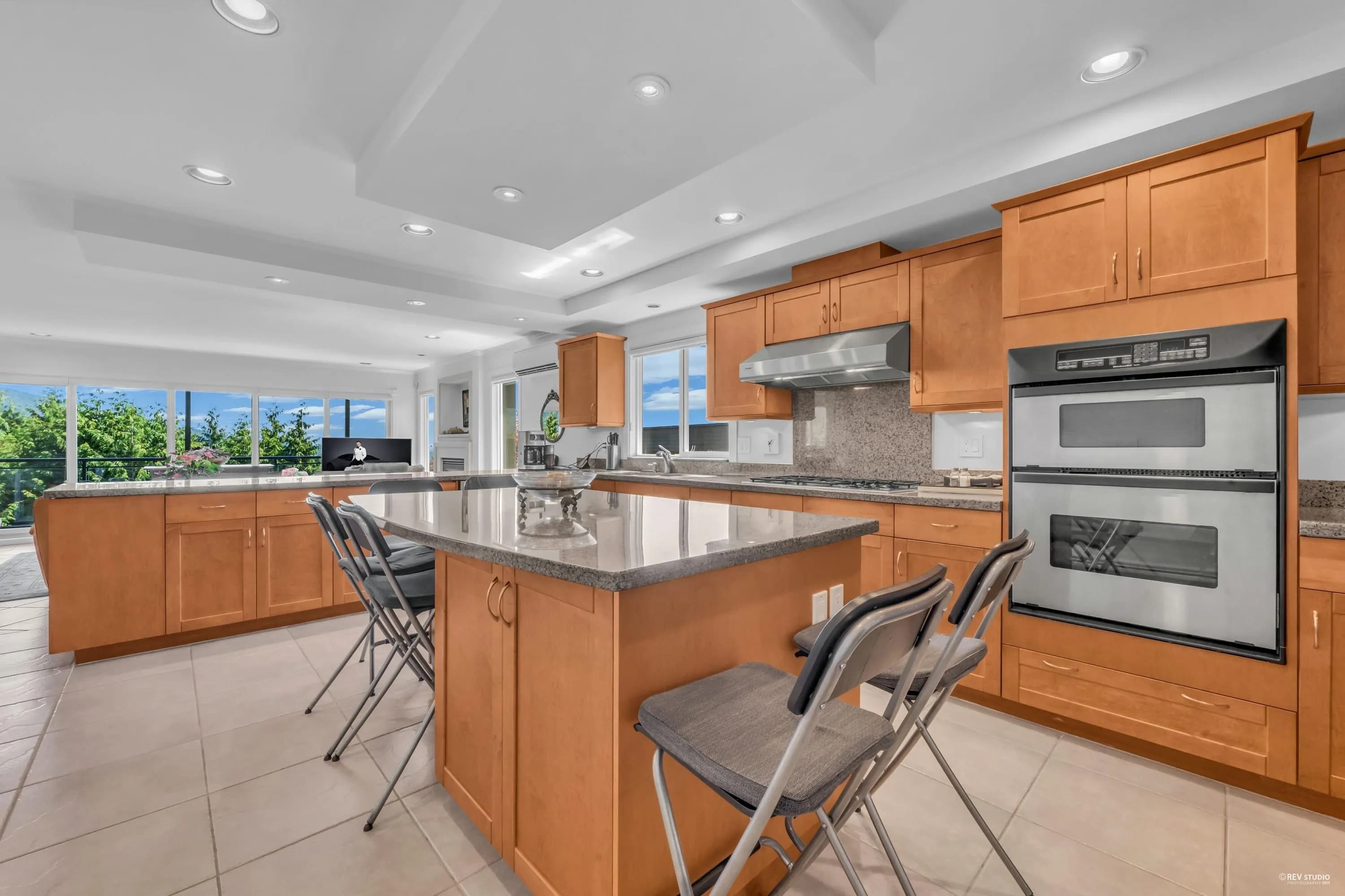 574 St. Andrews Place, West Vancouver, BC V7S 1V8 — image 15