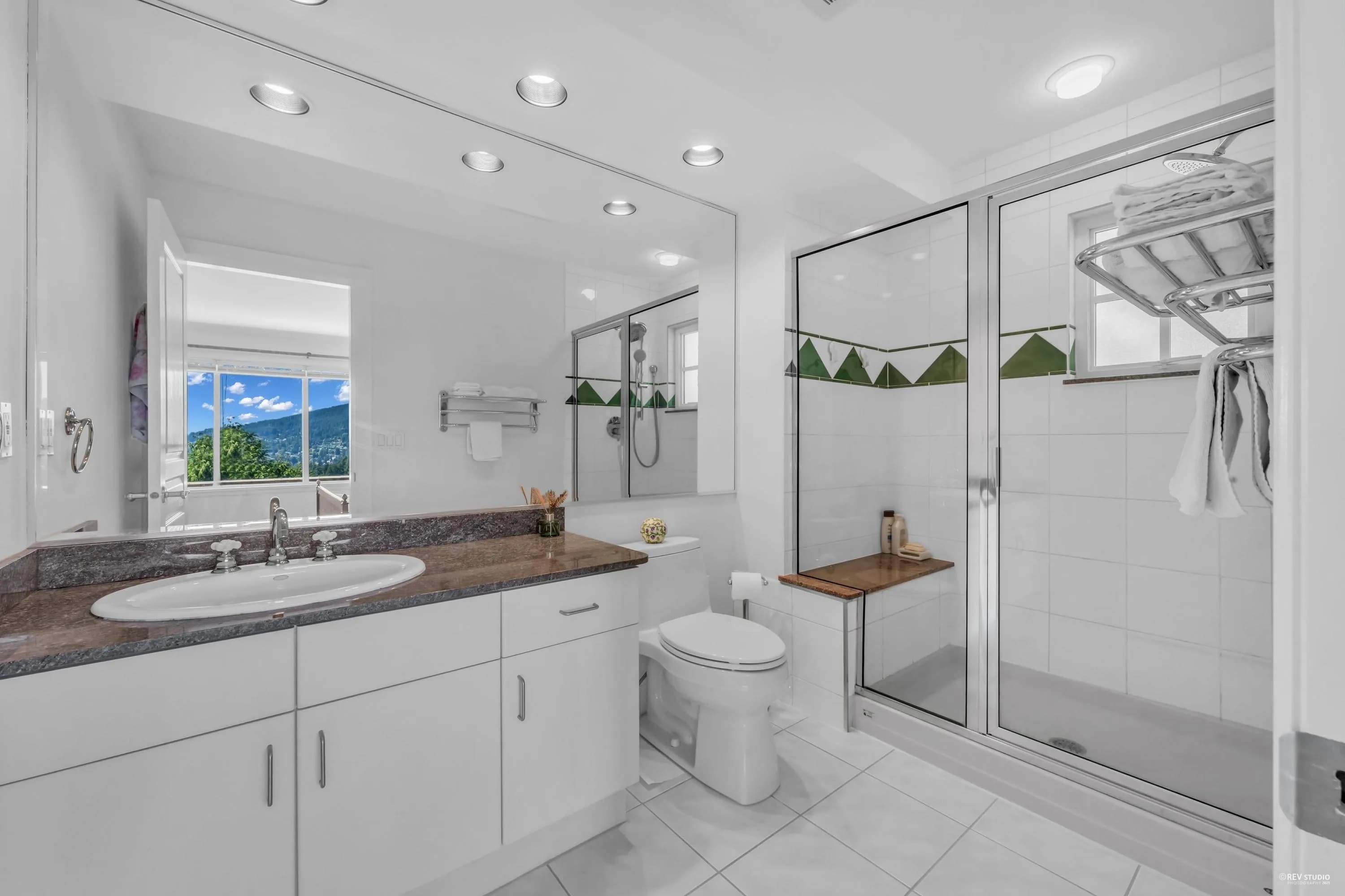 574 St. Andrews Place, West Vancouver, BC V7S 1V8 — image 28