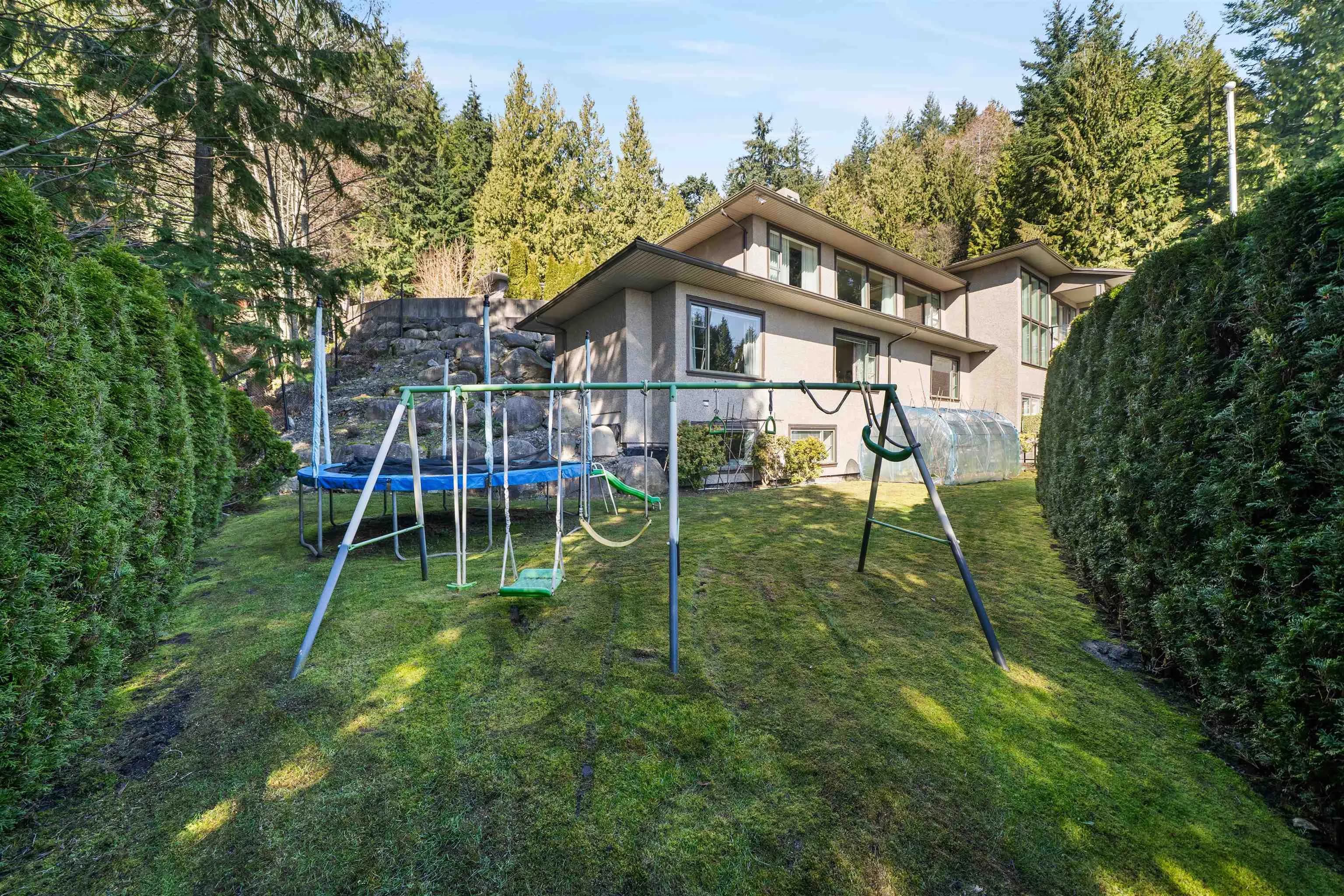 1162 Millstream Road, West Vancouver, BC V7S 2C9 — image 25
