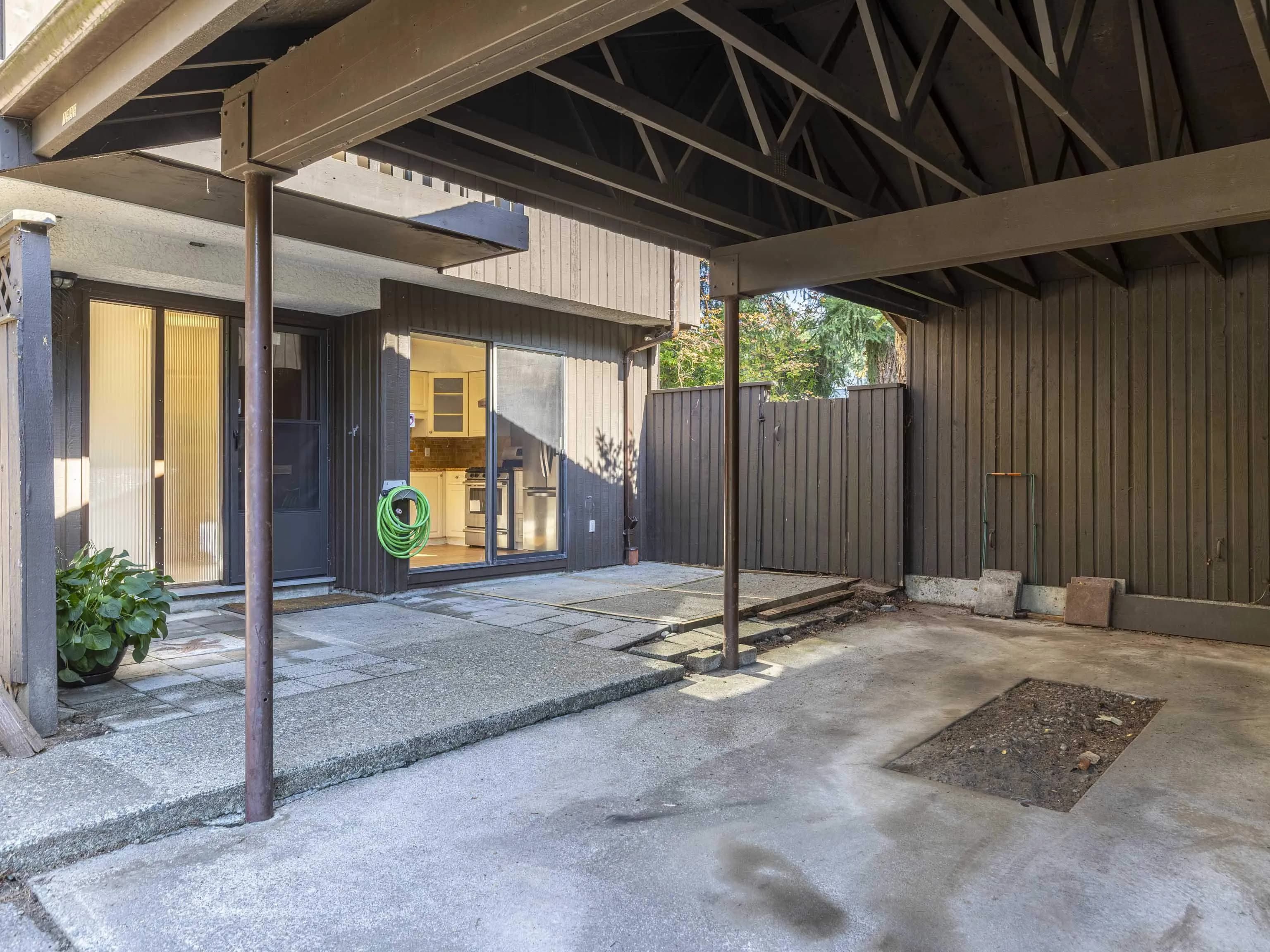 1996 Purcell Way, North Vancouver, BC V7J 3K3 — image 3