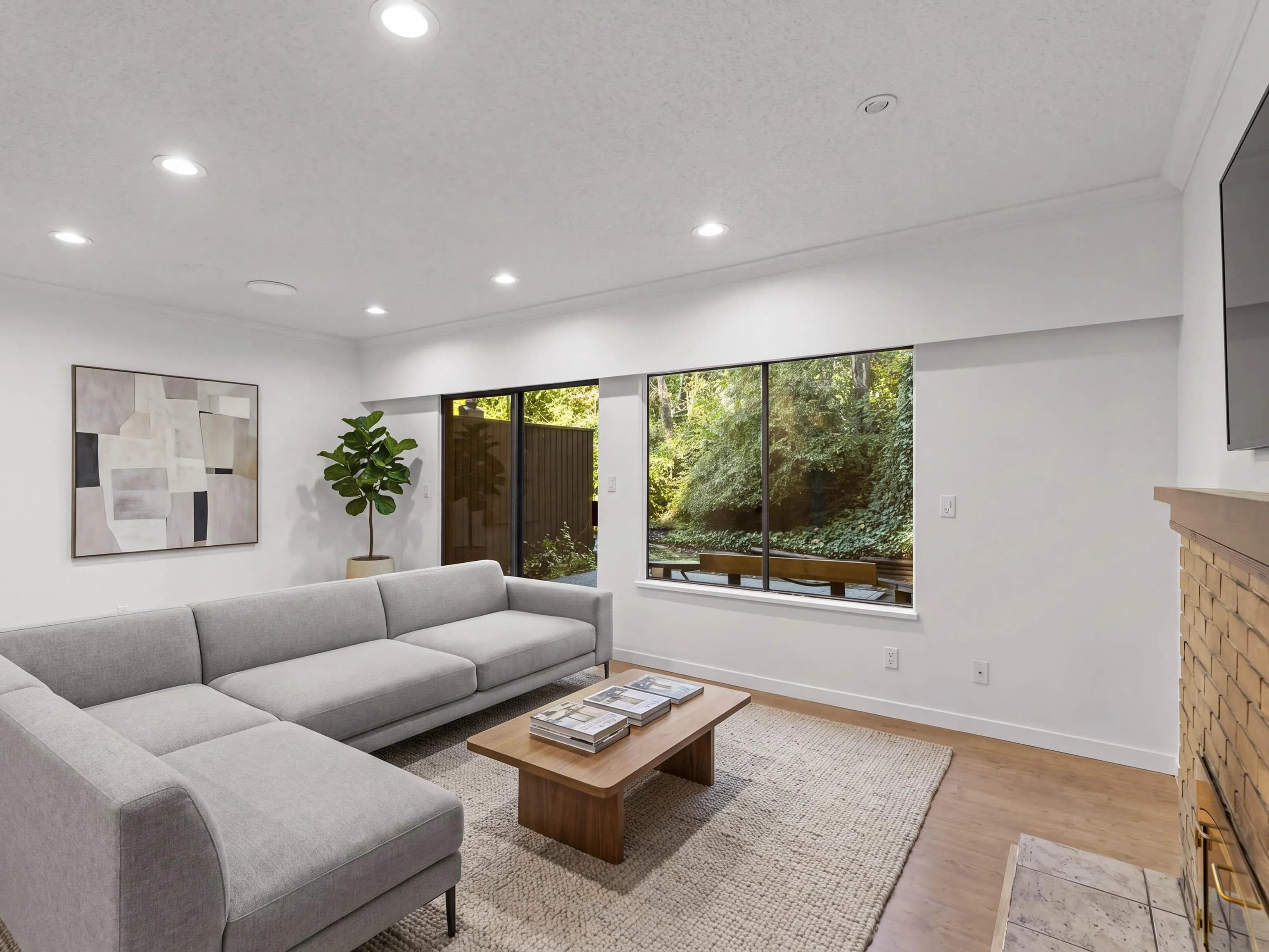 1996 Purcell Way, North Vancouver, BC V7J 3K3 — image 1