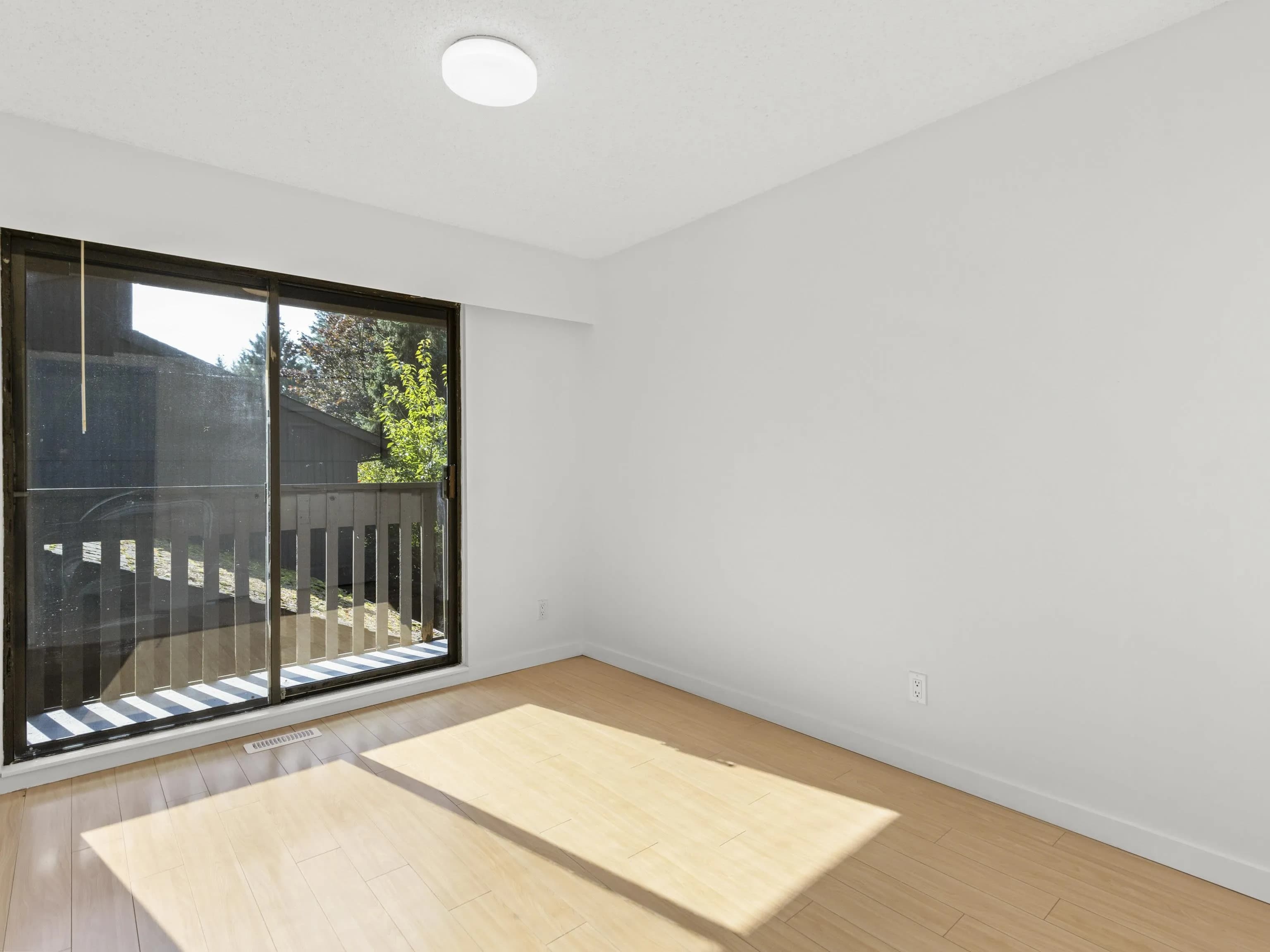 1996 Purcell Way, North Vancouver, BC V7J 3K3 — image 25