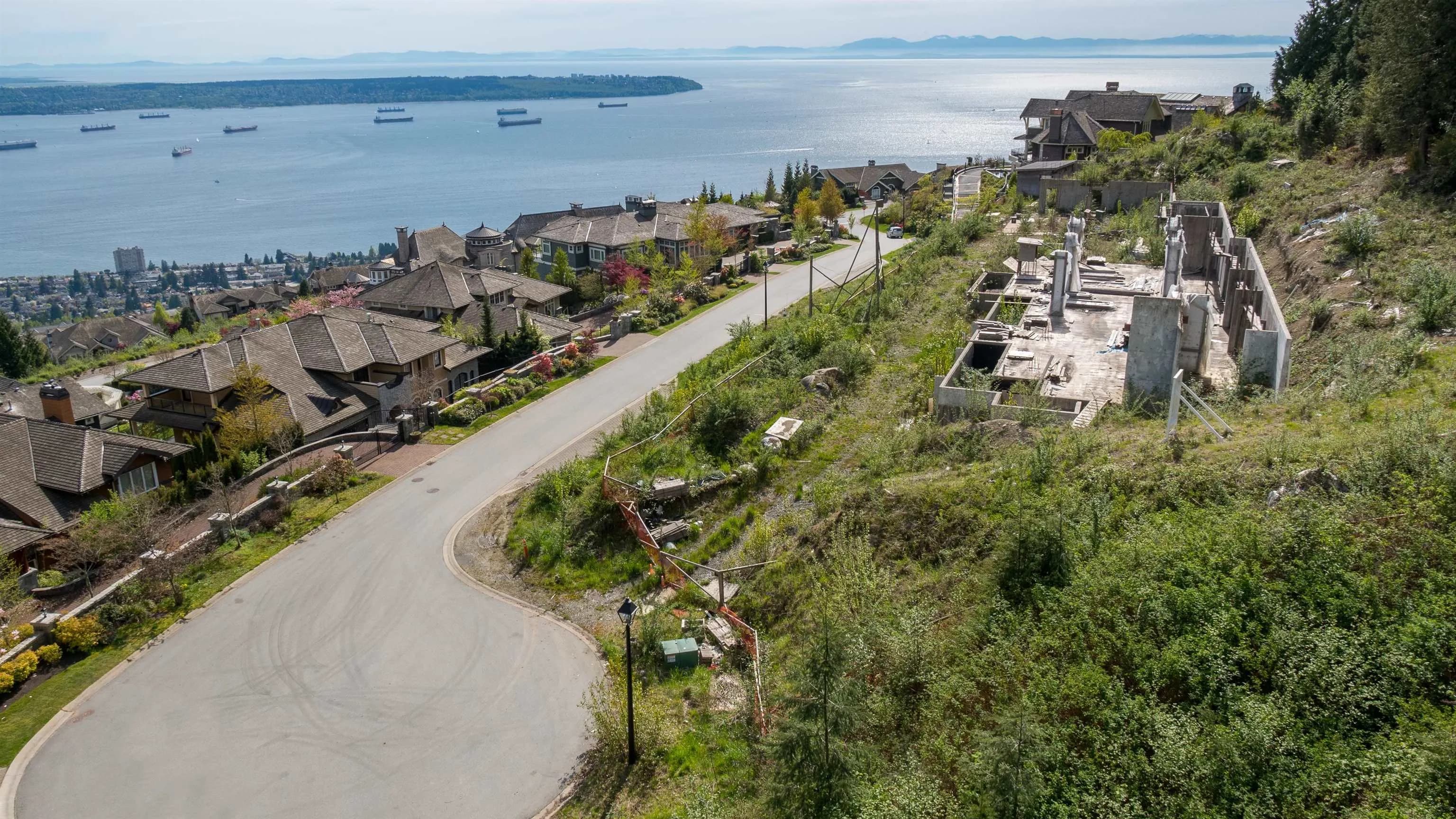 2345 Kadlec Court, West Vancouver, BC V7S 3K3 — image 29