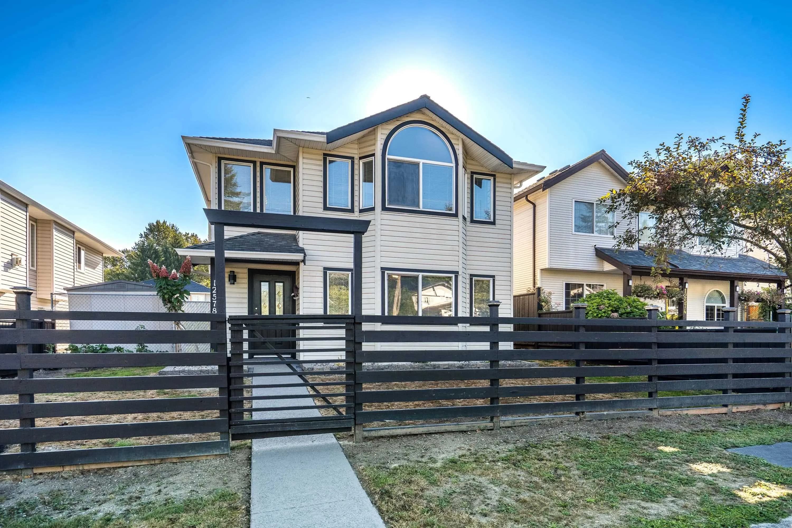 12578 224 Street, Maple Ridge, BC V2X 6C1 — image 1