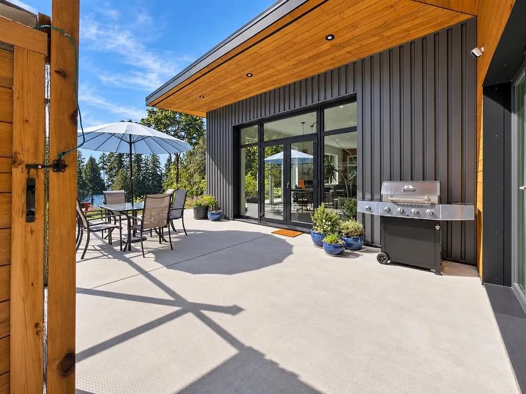 421 Laurel Street, Gibsons, BC V0N 1V5 — image 10