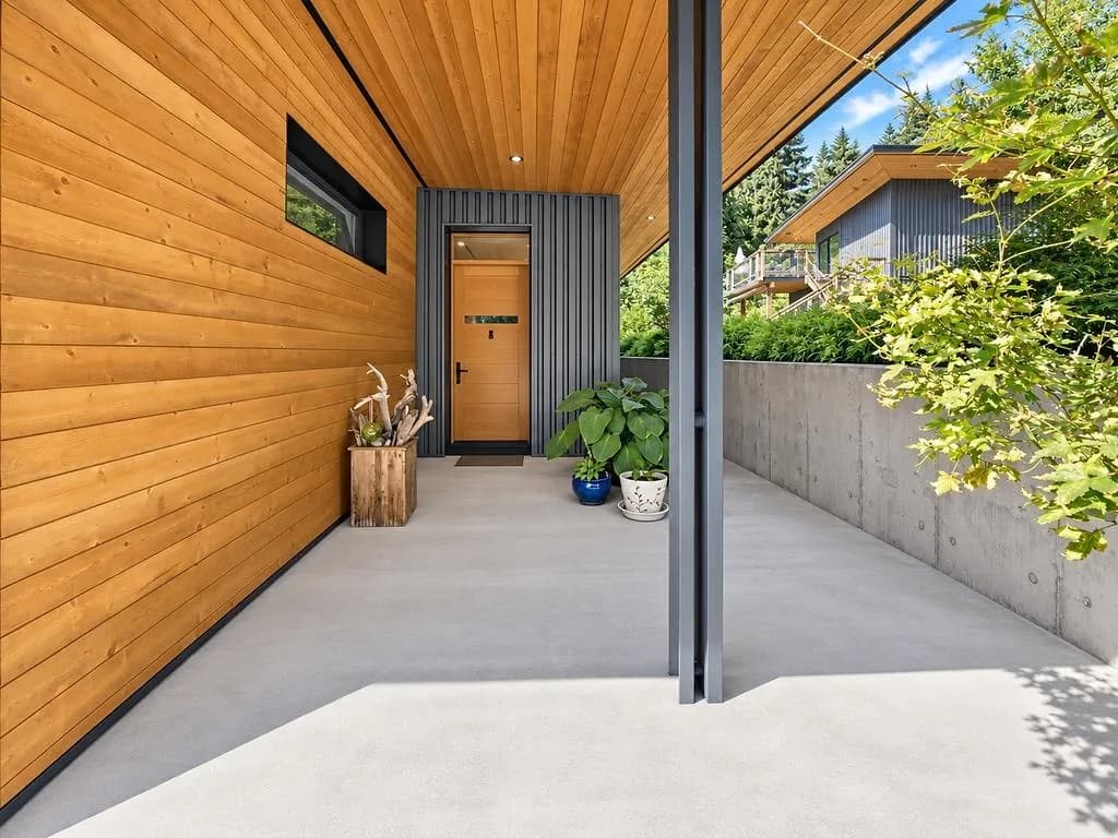 421 Laurel Street, Gibsons, BC V0N 1V5 — image 1