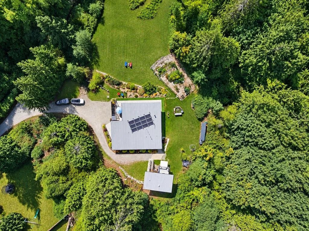 421 Laurel Street, Gibsons, BC V0N 1V5 — image 38