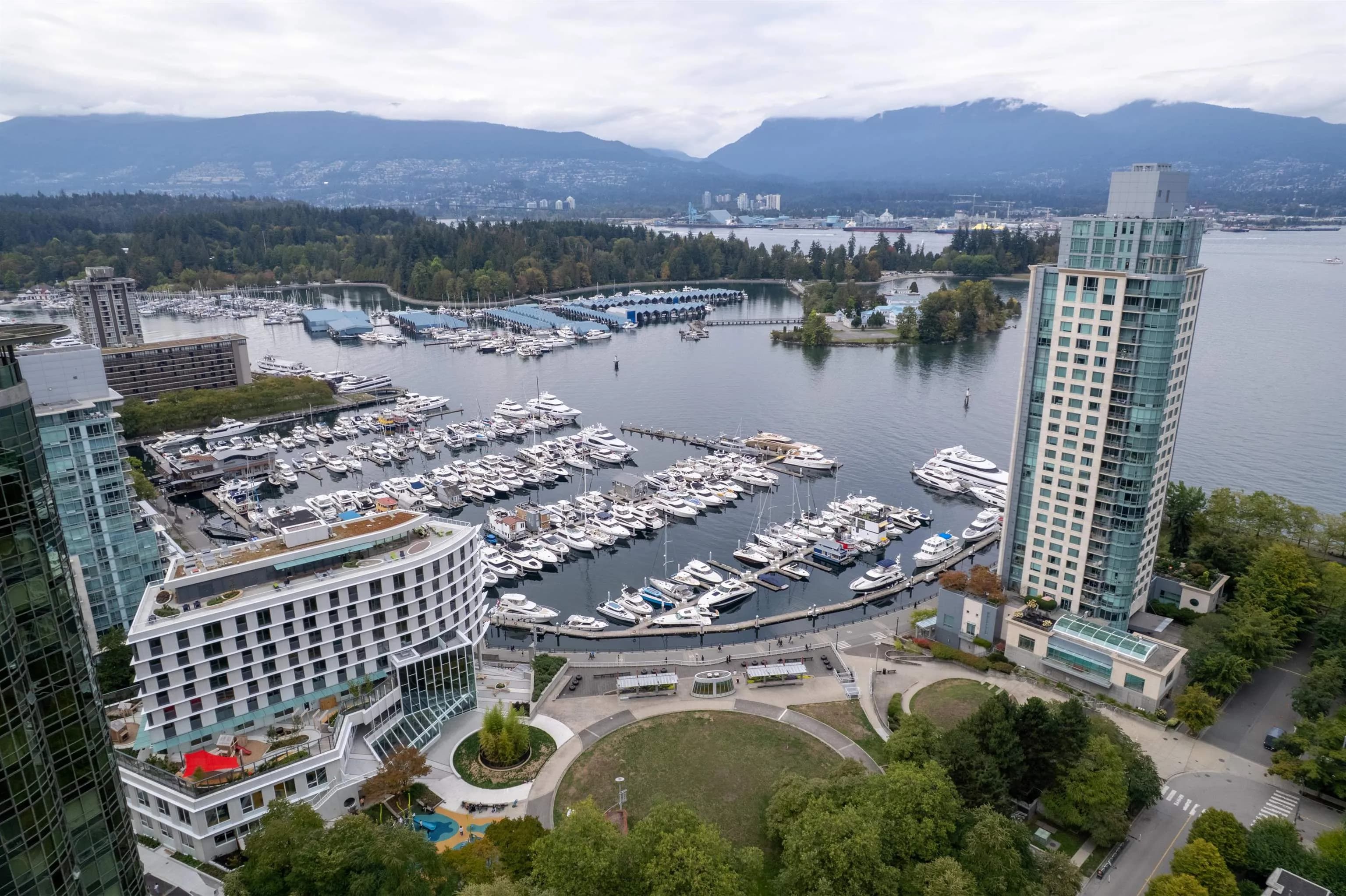 1903 1238 Melville Street, Vancouver, BC V6E 4N2 — image 2