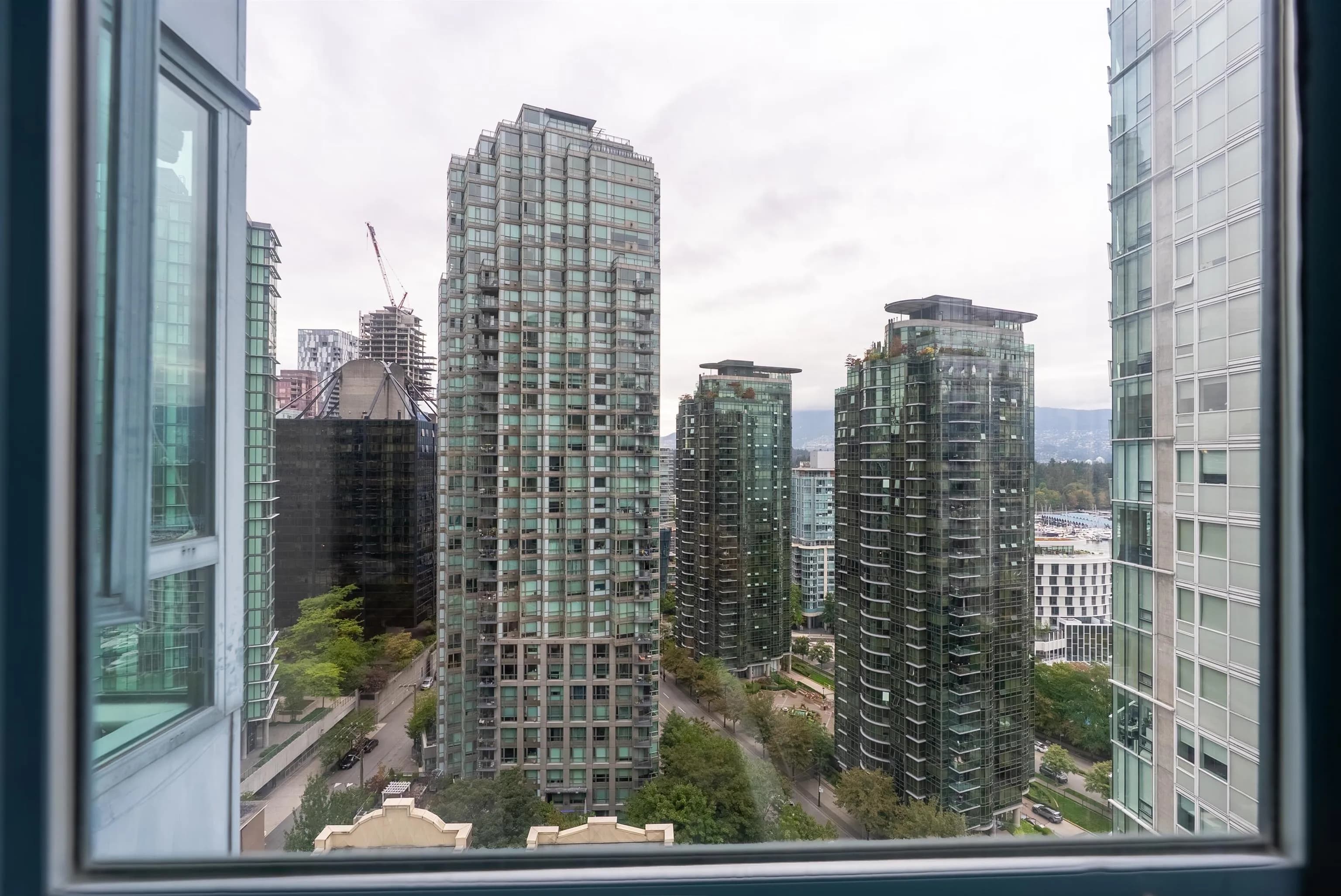 1903 1238 Melville Street, Vancouver, BC V6E 4N2 — image 26