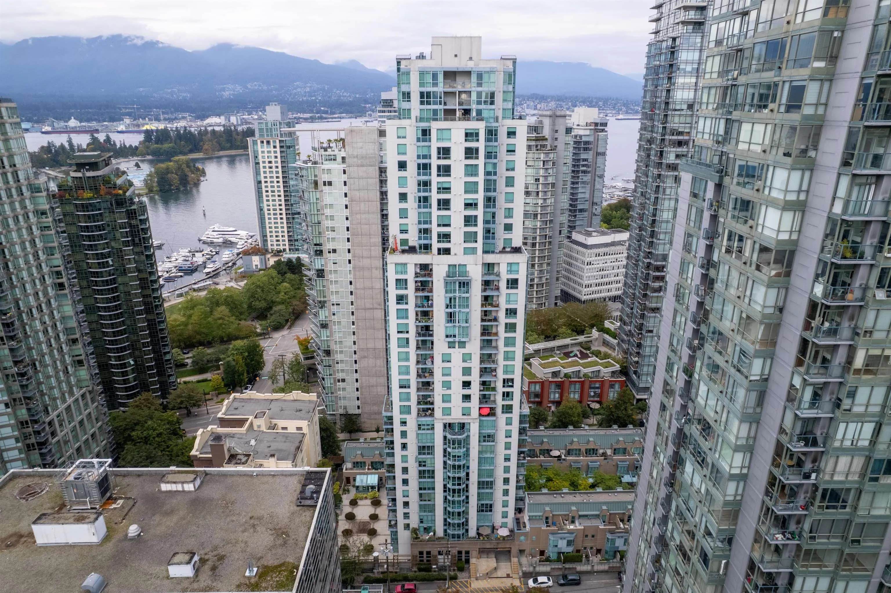 1903 1238 Melville Street, Vancouver, BC V6E 4N2 — image 1