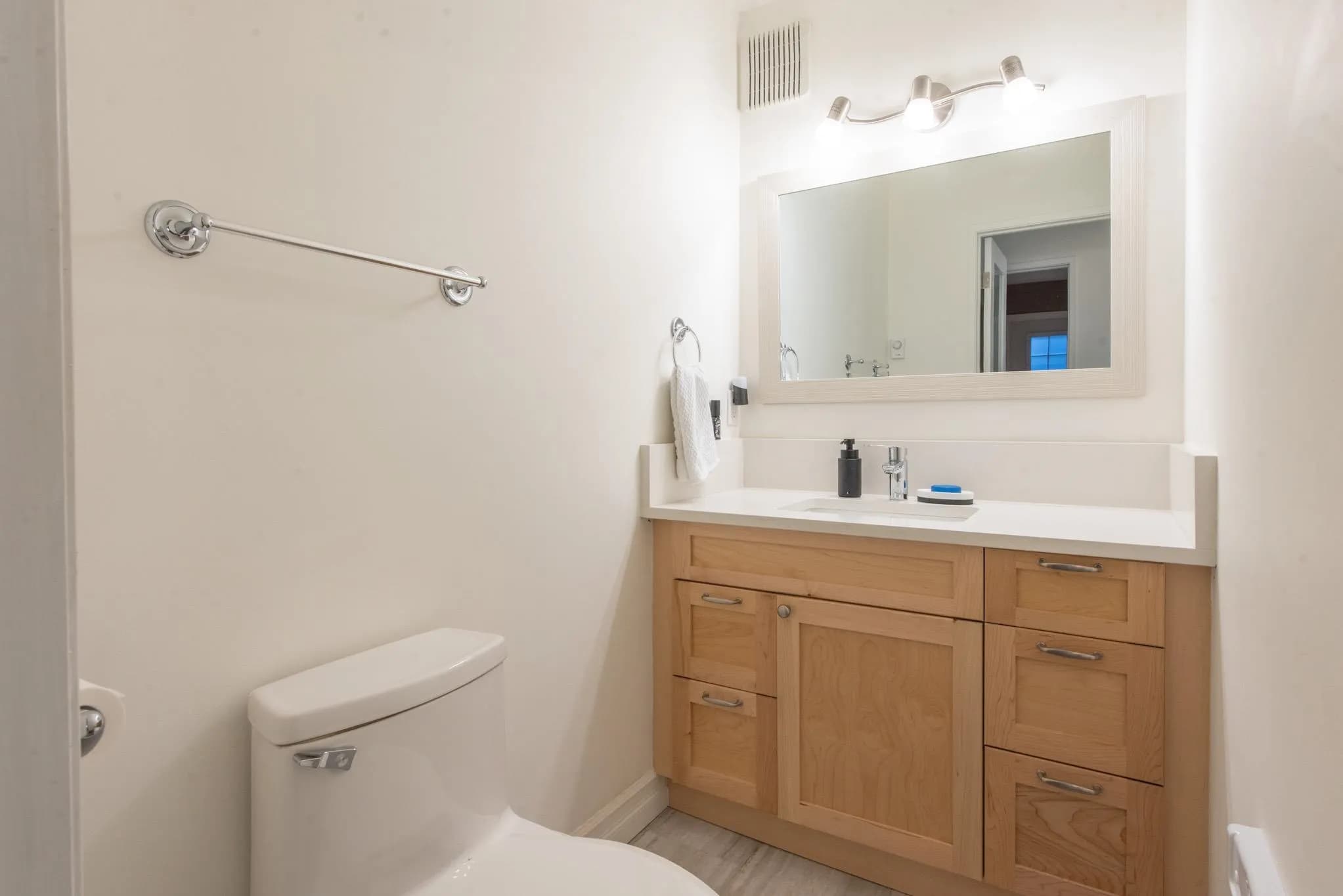 841 O'shea Road, Gibsons, BC V0N 1V8 — image 24