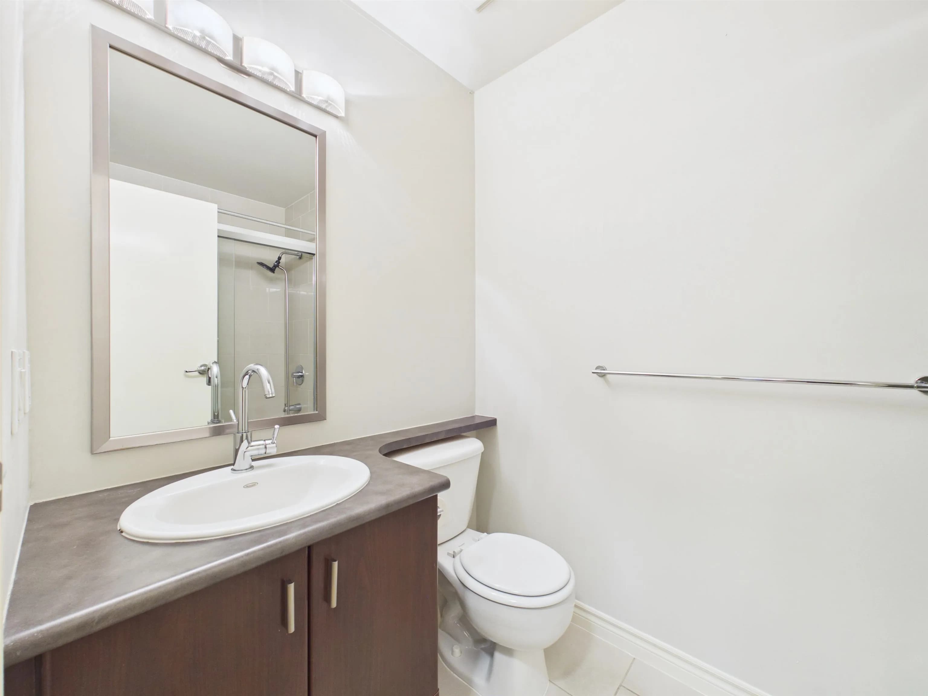 106 6888 Southpoint Drive, Burnaby, BC V3N 5E3 — image 6