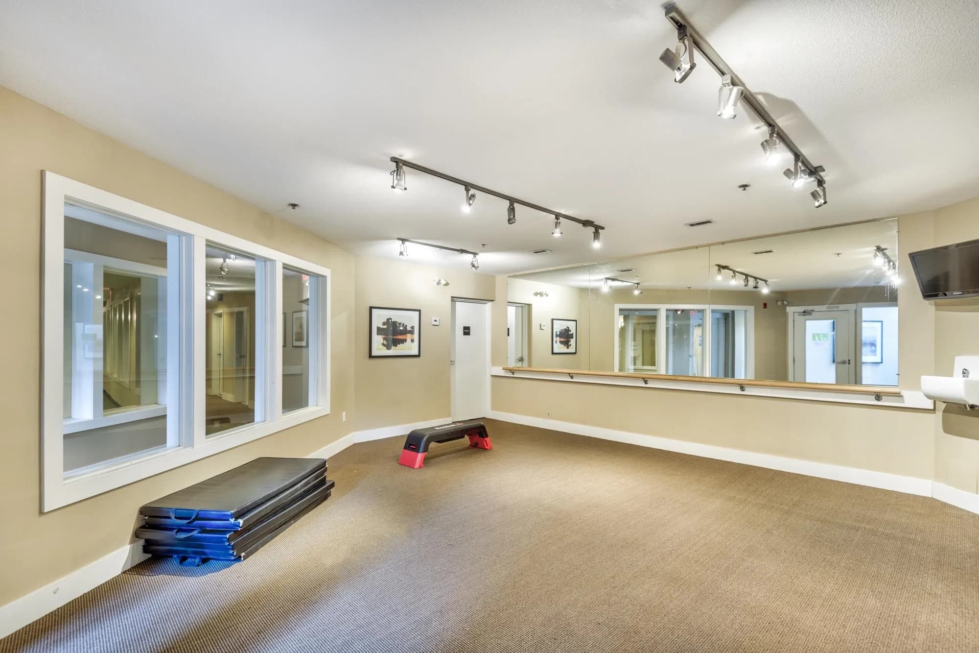 106 9233 Government Street, Burnaby, BC V3N 0A3 — image 27