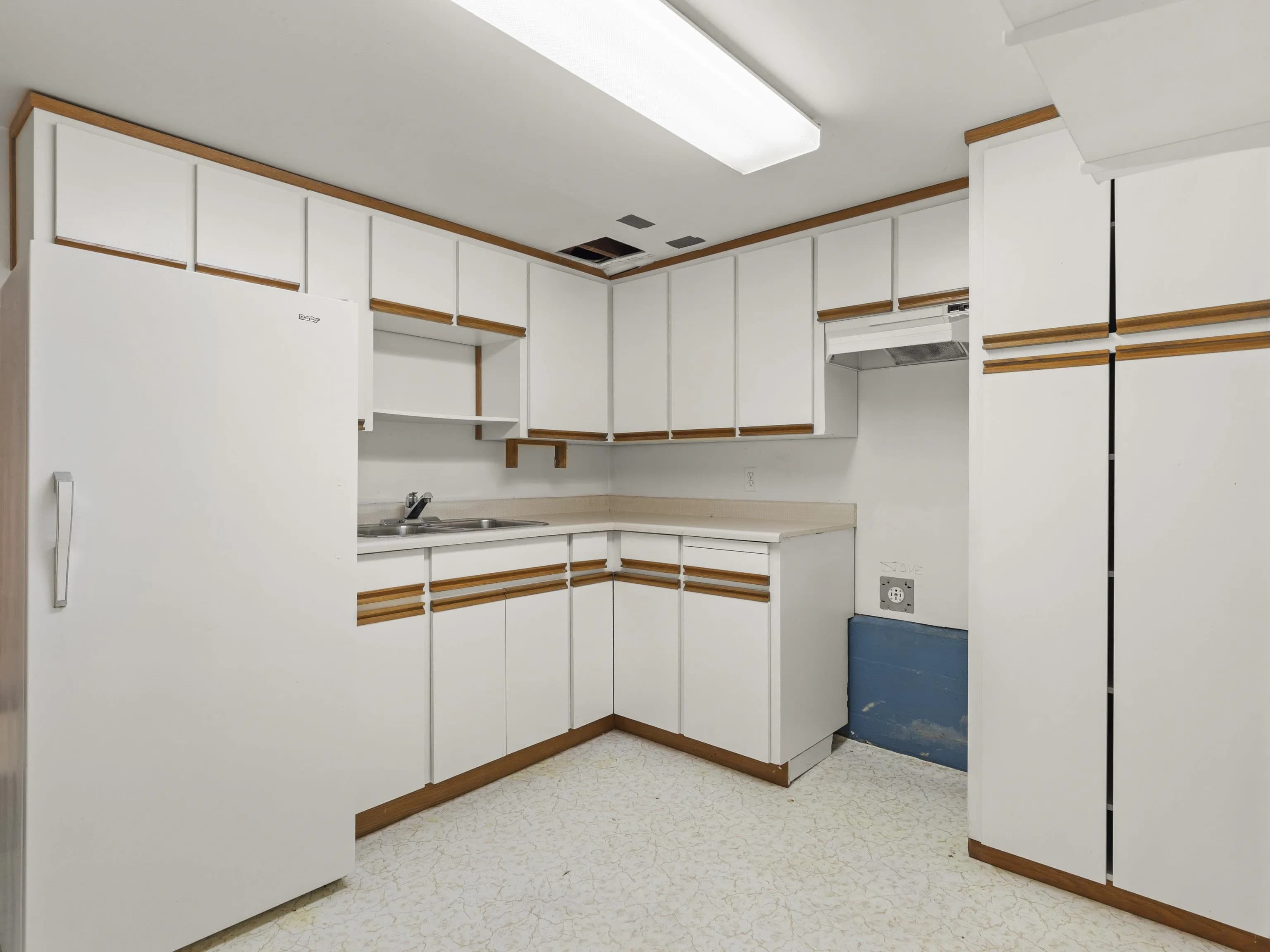 3989 W 19th Avenue, Vancouver, BC V6S 1C9 — image 20
