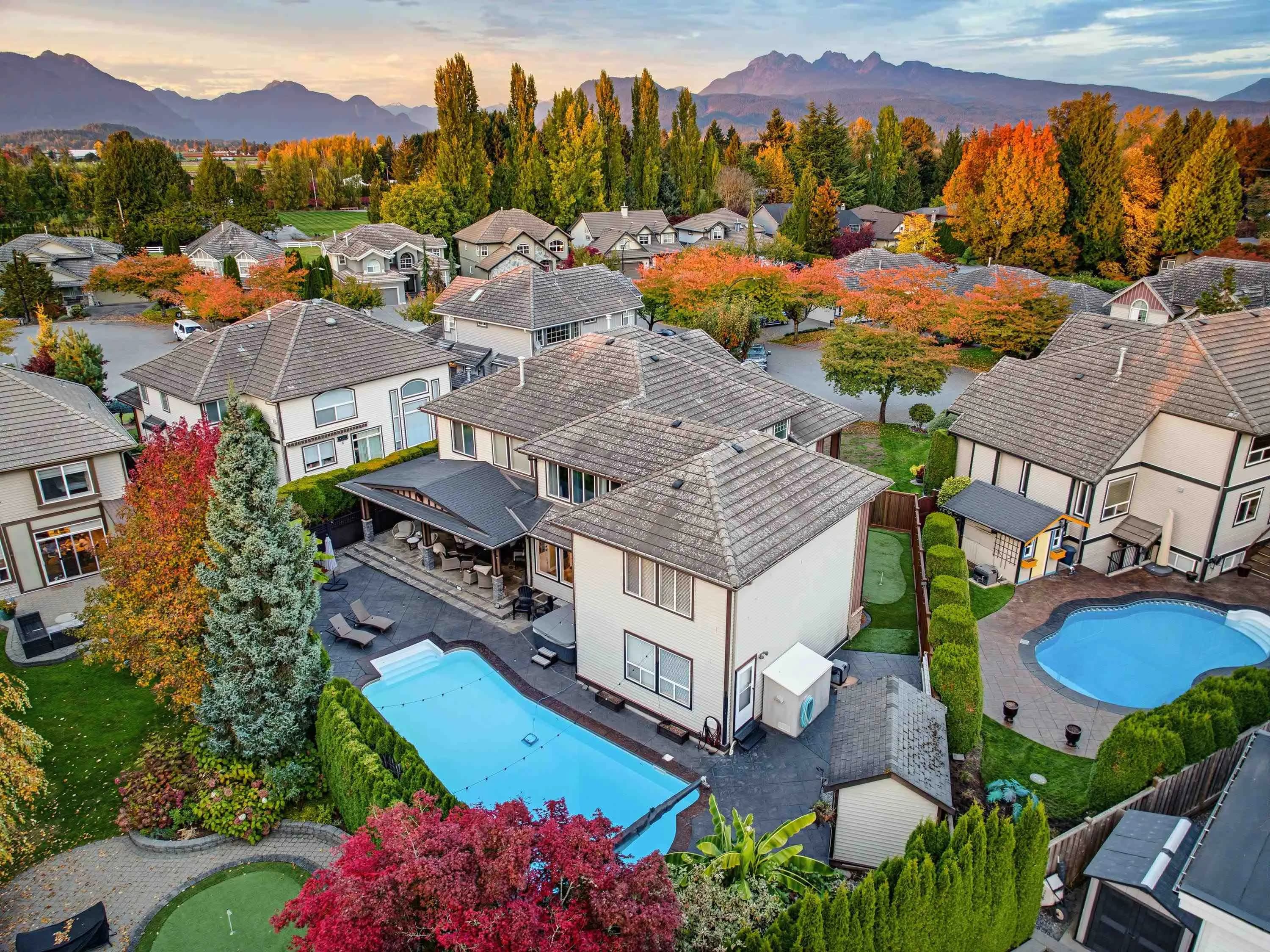 12467 202a Street, Maple Ridge, BC V2X 3P4 — image 39