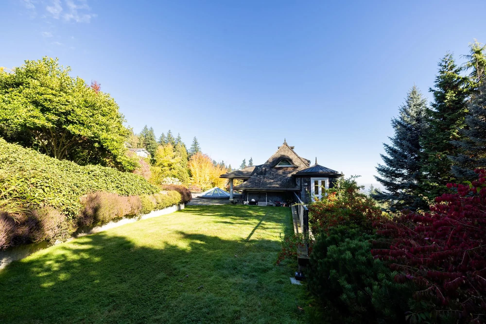 2743 Willoughby Road, West Vancouver, BC V7S 3K3 — image 10