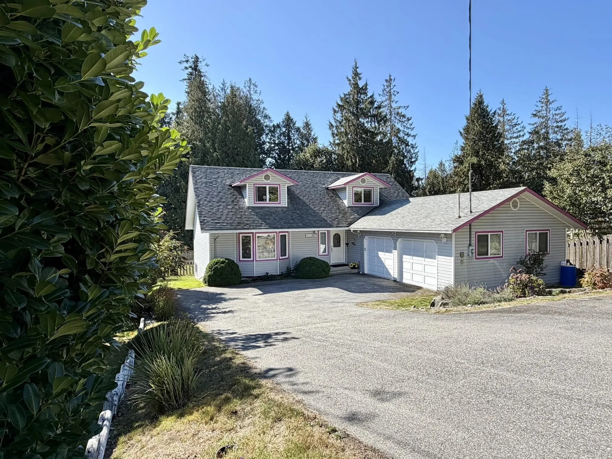 1073 Grandview Road, Gibsons, BC V0N 1V3 — image 30