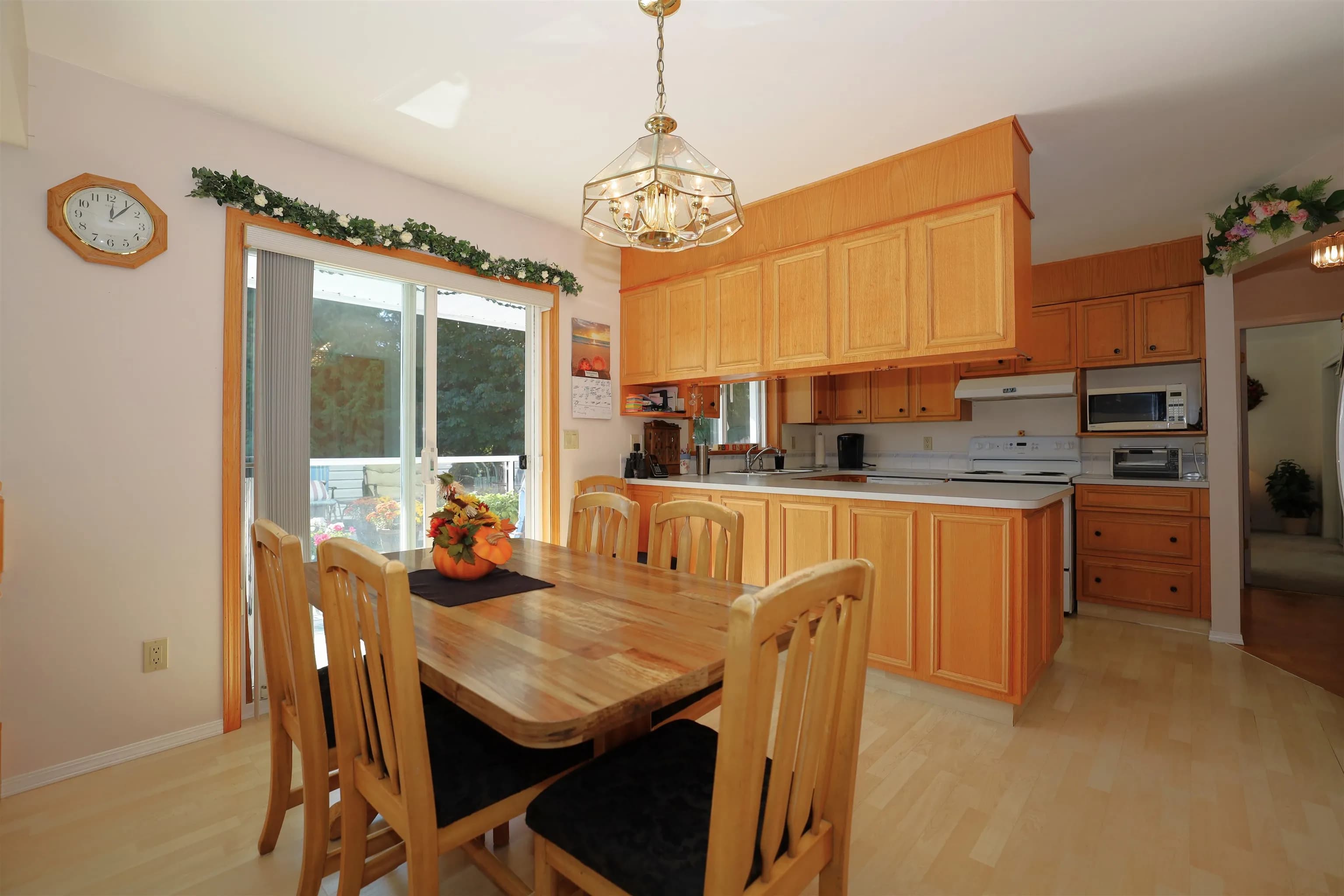 1073 Grandview Road, Gibsons, BC V0N 1V3 — image 19