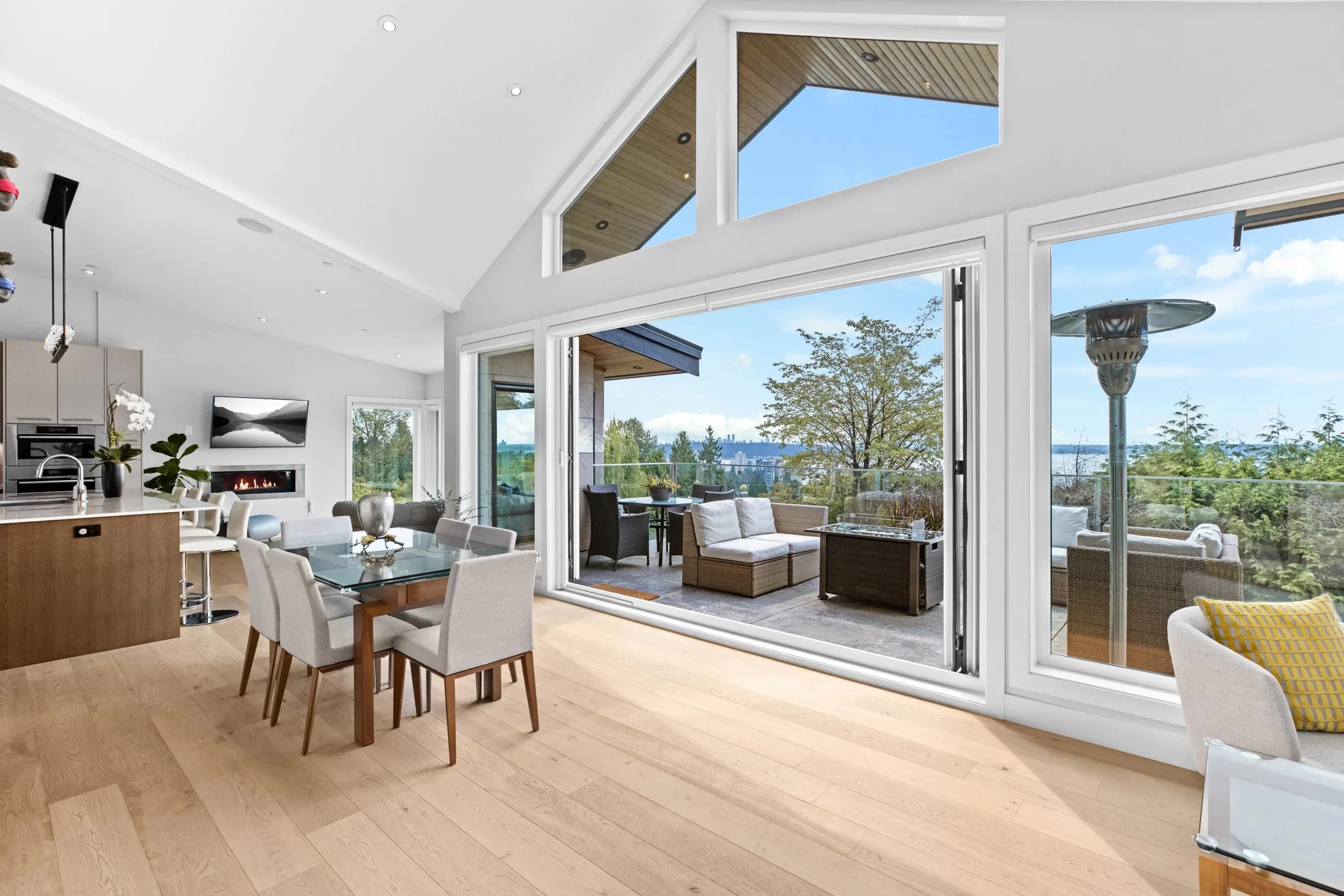 2512 Palmerston Avenue, West Vancouver, BC V7V 2W5 — image 10