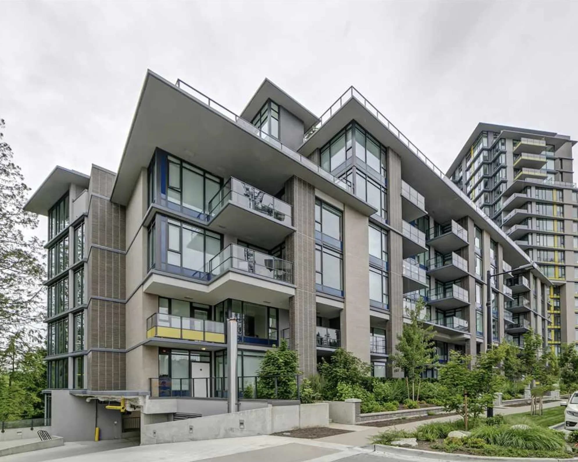 513 8850 University Crescent, Burnaby, BC V5A 0C8 — image 1